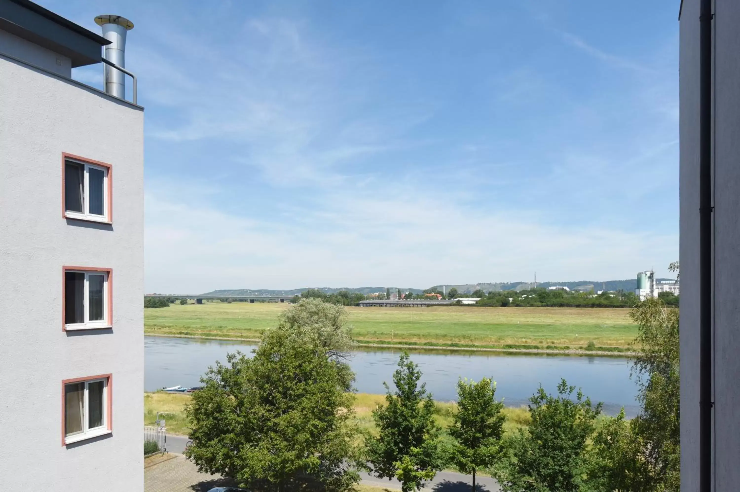 River view in Amedia Dresden Elbpromenade, Trademark Collection by Wyndham River view in Amedia Dresden Elbpromenade, Trademark Collection by Wyndham