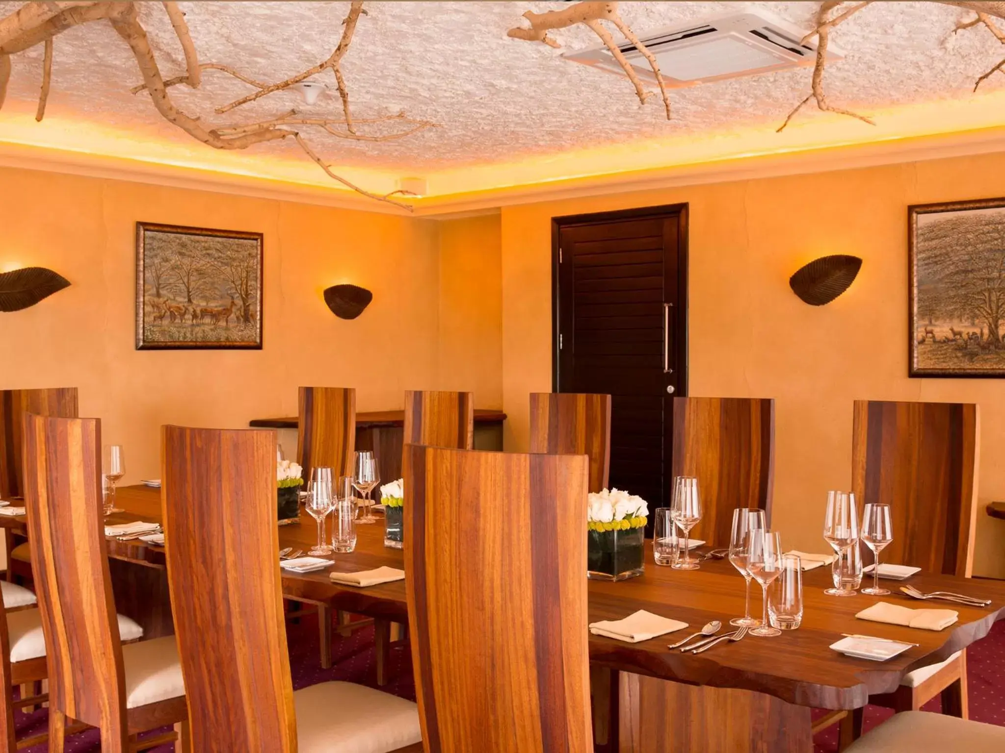 Restaurant/places to eat in Ole Sereni Restaurant/places to eat in Ole Sereni