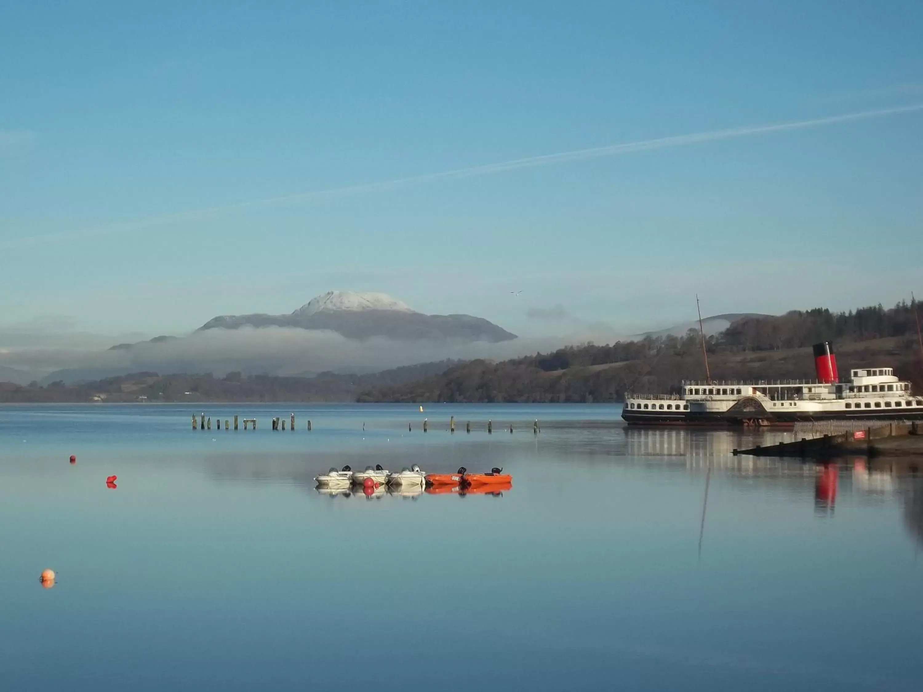 Day in Glenfern Guest House, also self catering cottage with PRIVATE hot tub