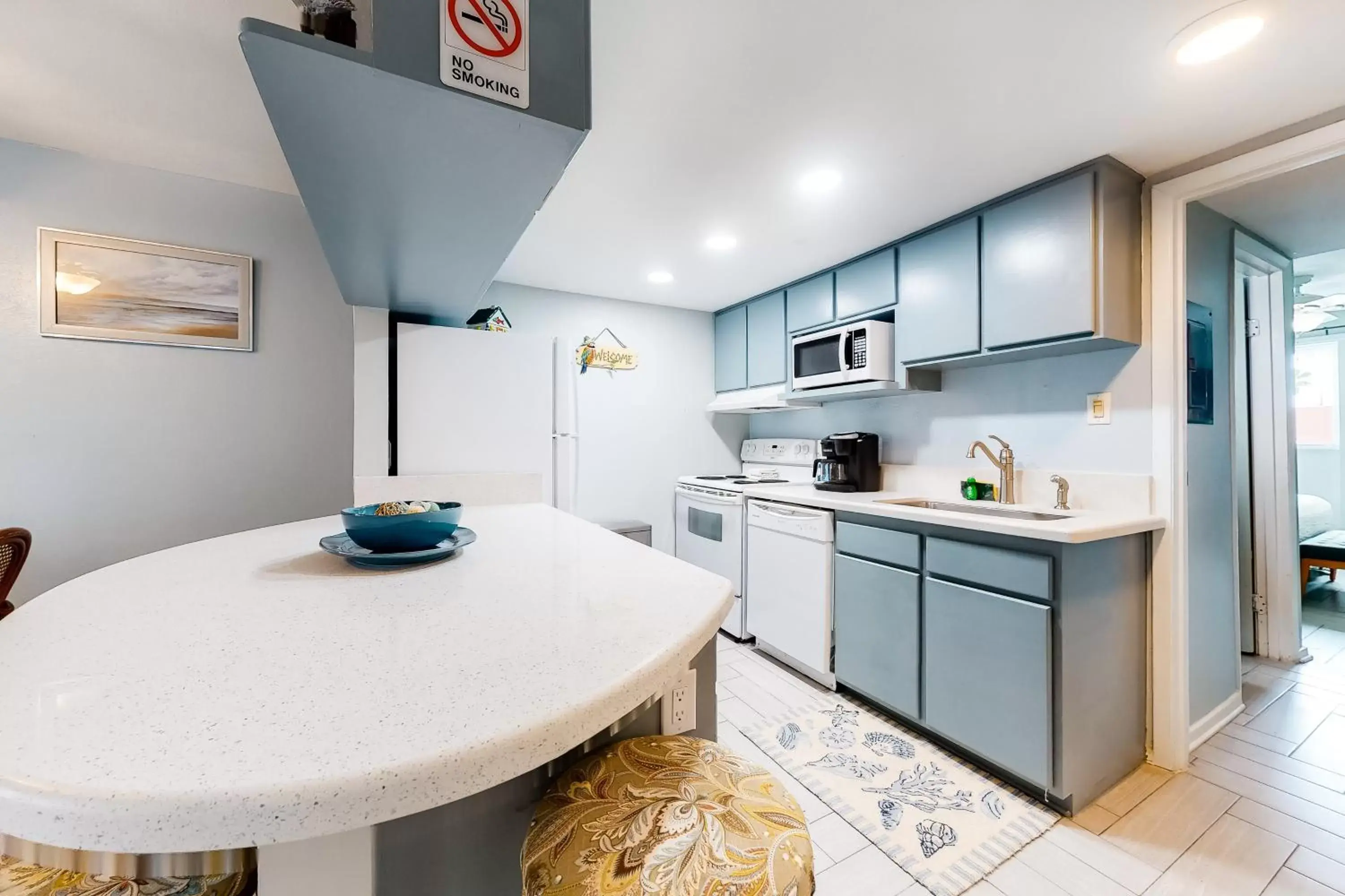 Kitchen/Kitchenette in La Internacional Condominiums #210