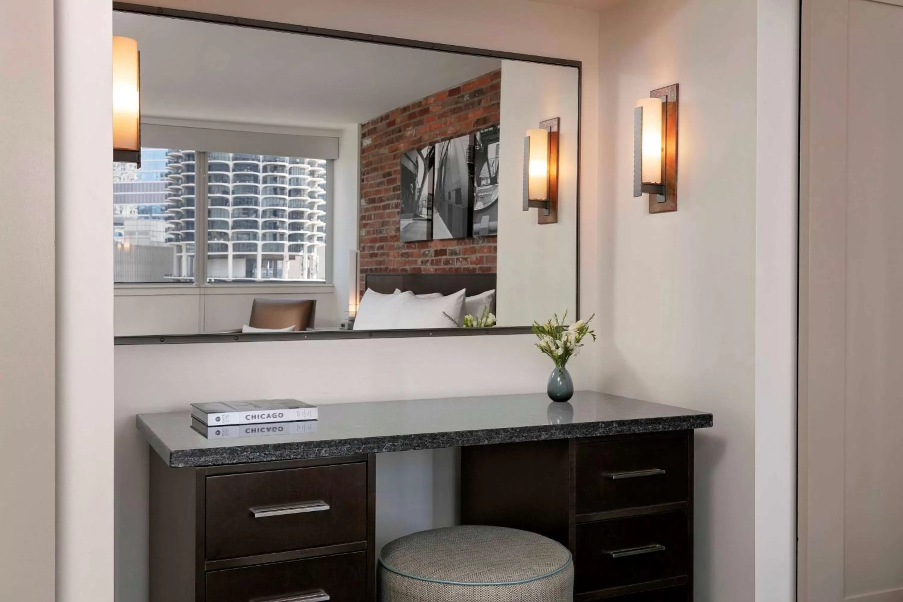 Photo of the whole room in The Royal Sonesta Chicago Downtown