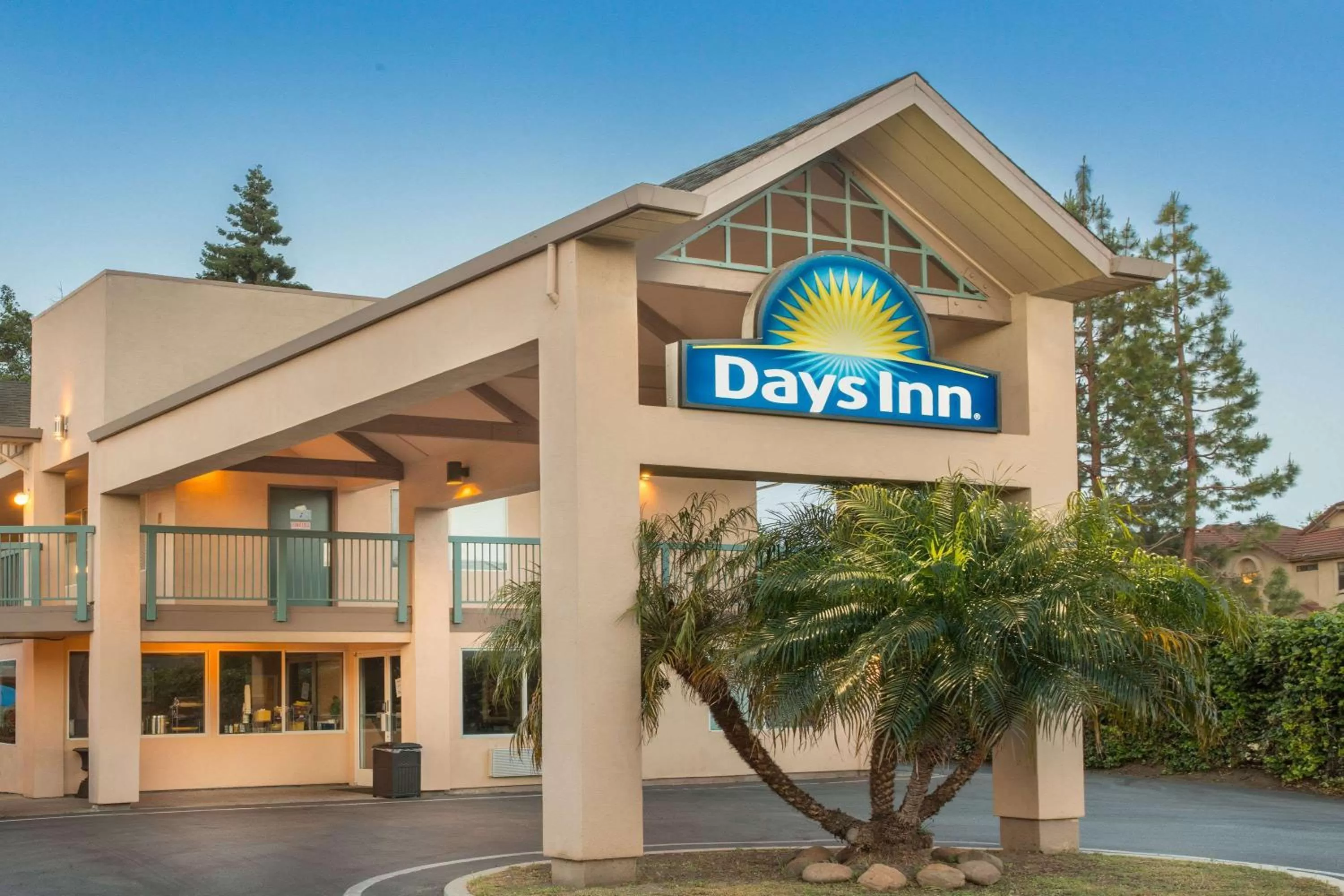 Property building in Days Inn by Wyndham Redwood City