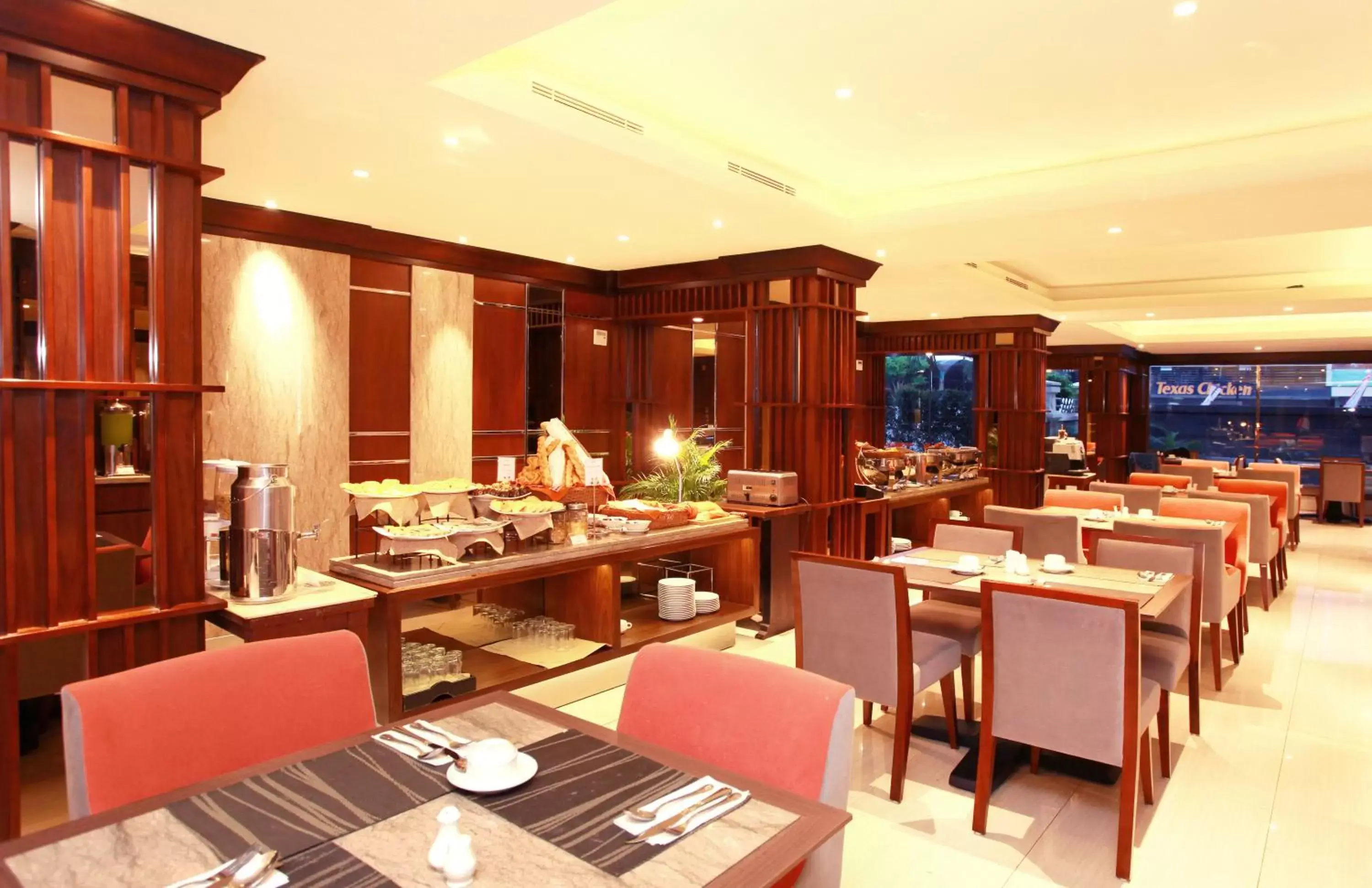 Restaurant/places to eat in Swiss-Belhotel Borneo Banjarmasin Restaurant/places to eat in Swiss-Belhotel Borneo Banjarmasin