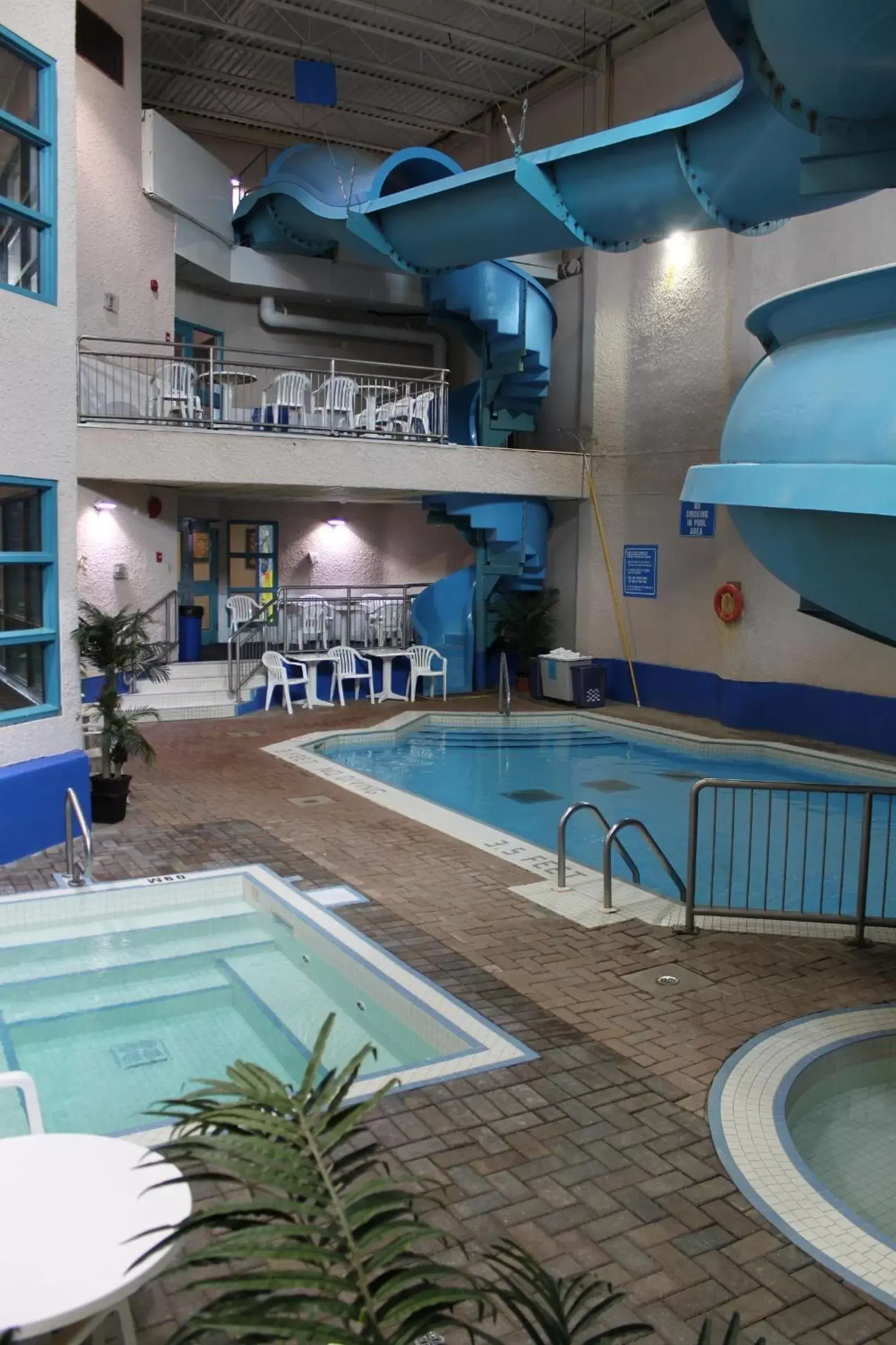 Spa and wellness centre/facilities, Swimming Pool in Travelodge by Wyndham Brandon