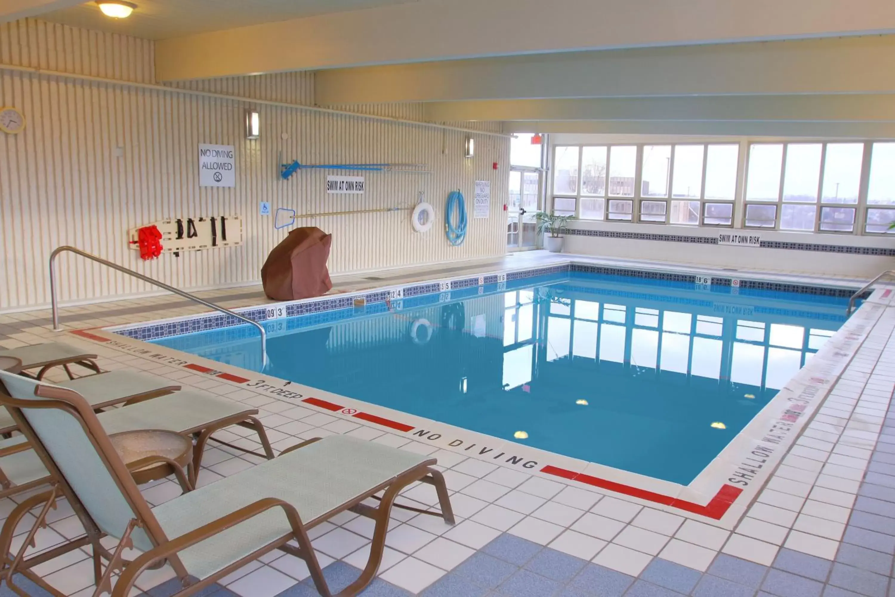 Swimming Pool in Holiday Inn Express Pittsburgh West - Greentree, an IHG Hotel