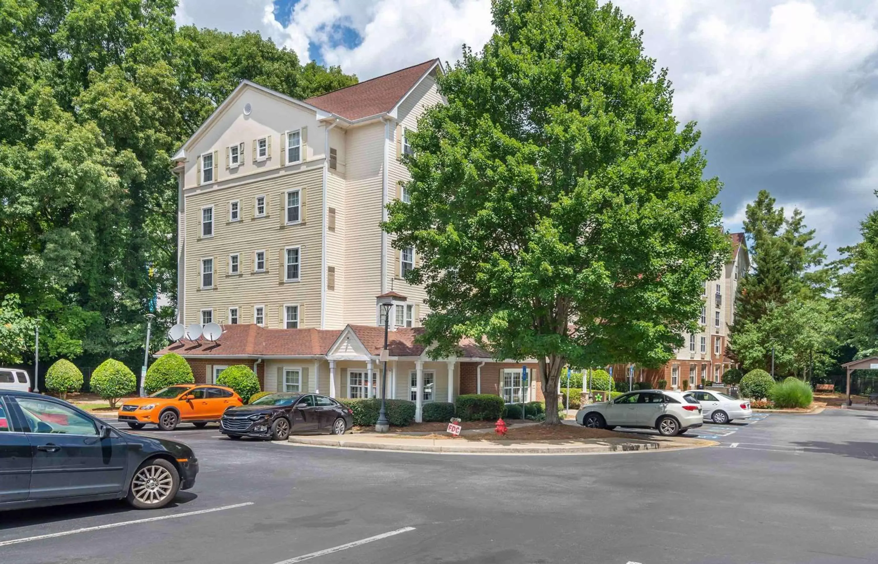 Property Building in Extended Stay America Suites - Atlanta - Northlake