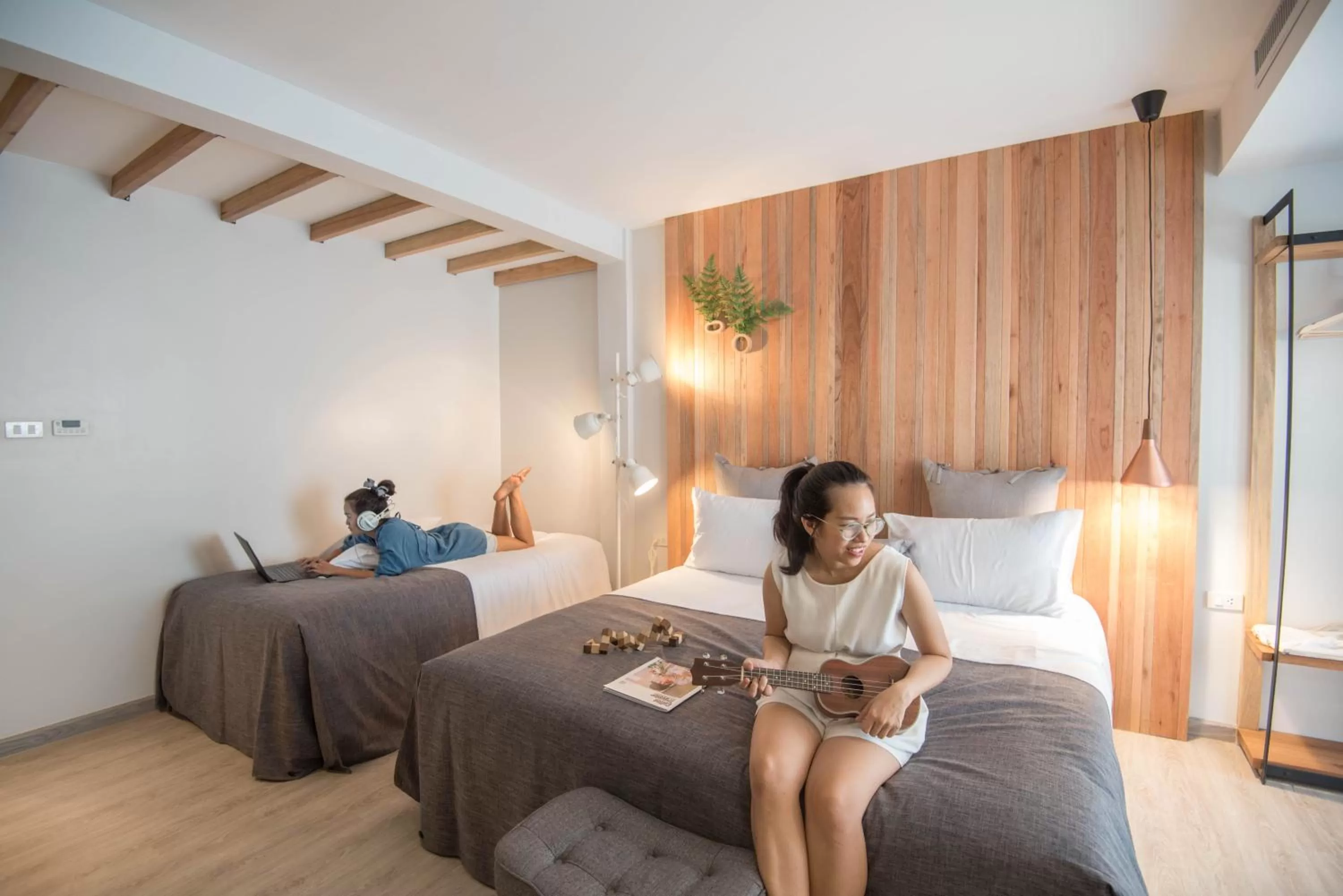 Bed in Family Tree Hotel