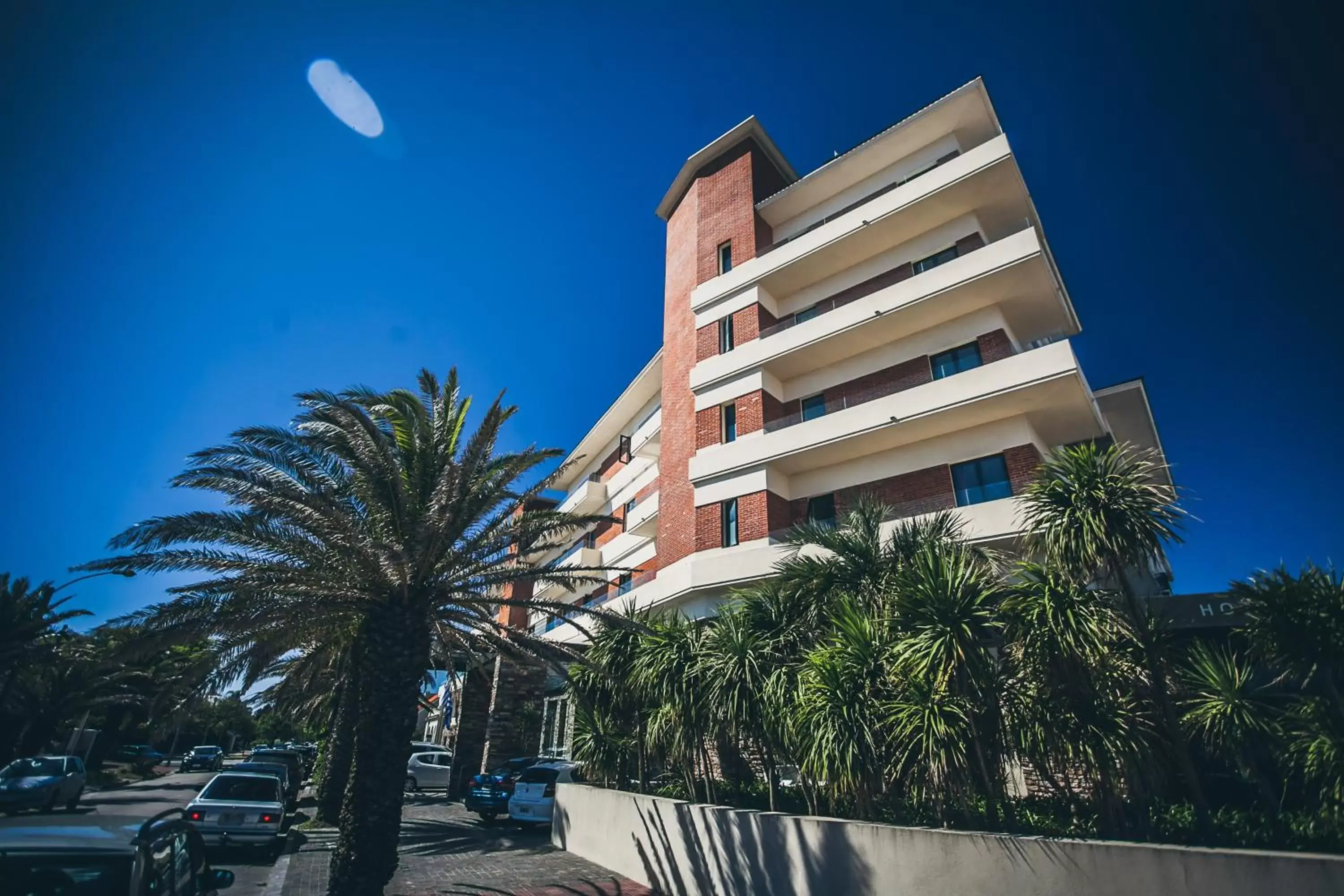 Property building in Cottage Carrasco Property building in Cottage Carrasco