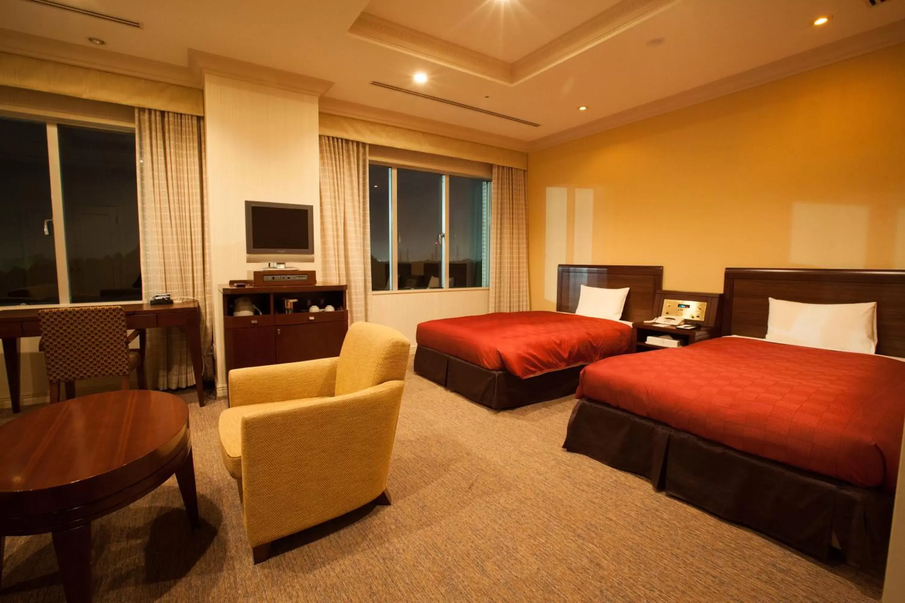 Photo of the whole room, Room Photo in Narita Gateway Hotel