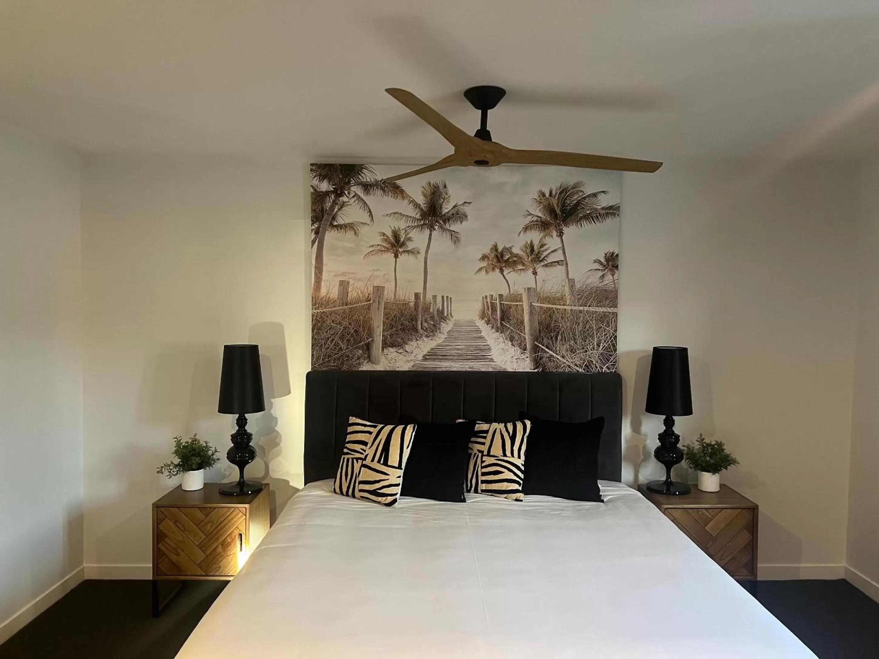 Bedroom, Bed in Plantation Hotel Coffs Harbour Bedroom, Bed in Plantation Hotel Coffs Harbour