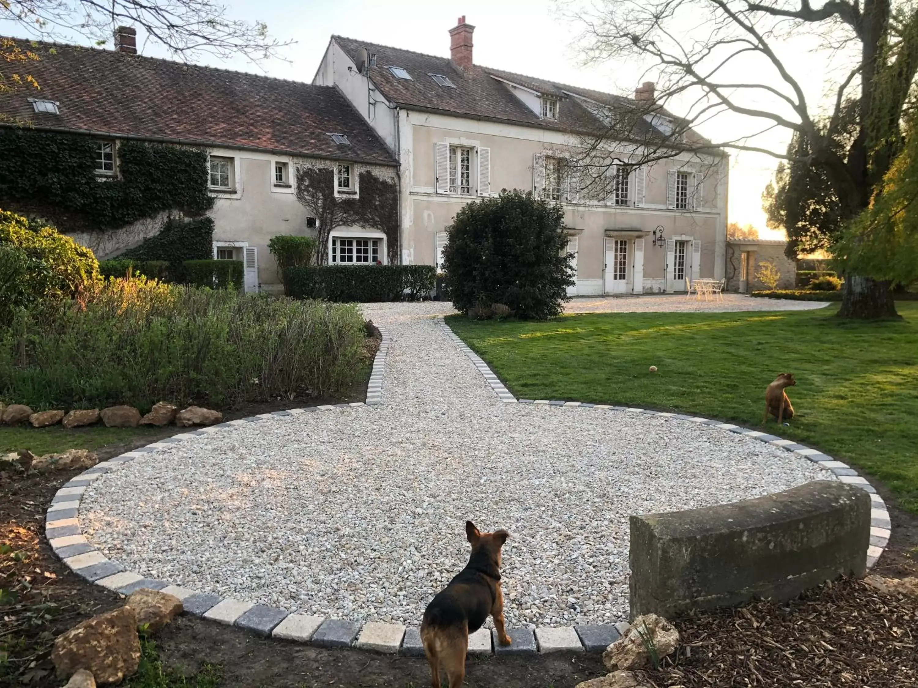 Garden, Property Building in La plaine de l'Angelus