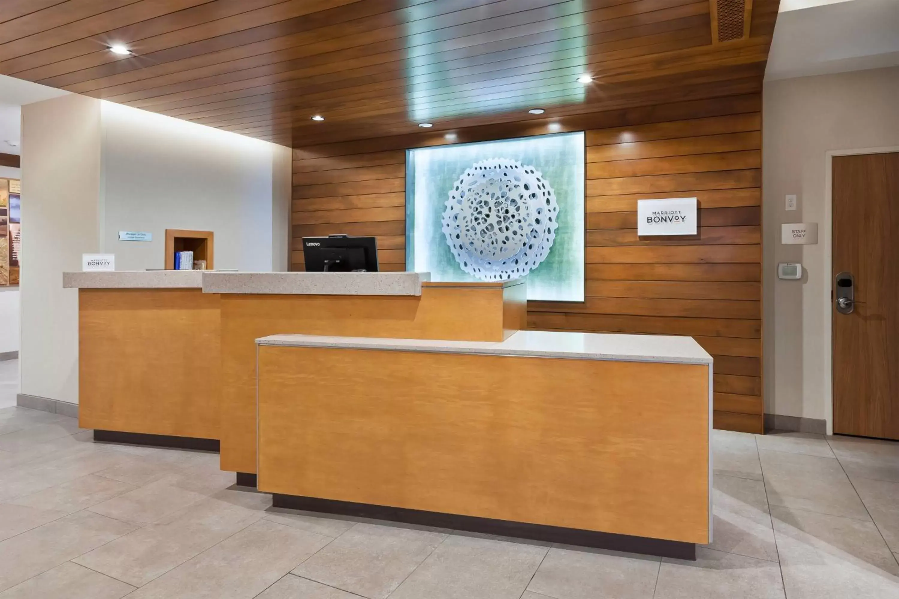 Lobby or reception, Lobby/Reception in Fairfield Inn & Suites by Marriott Kalamazoo