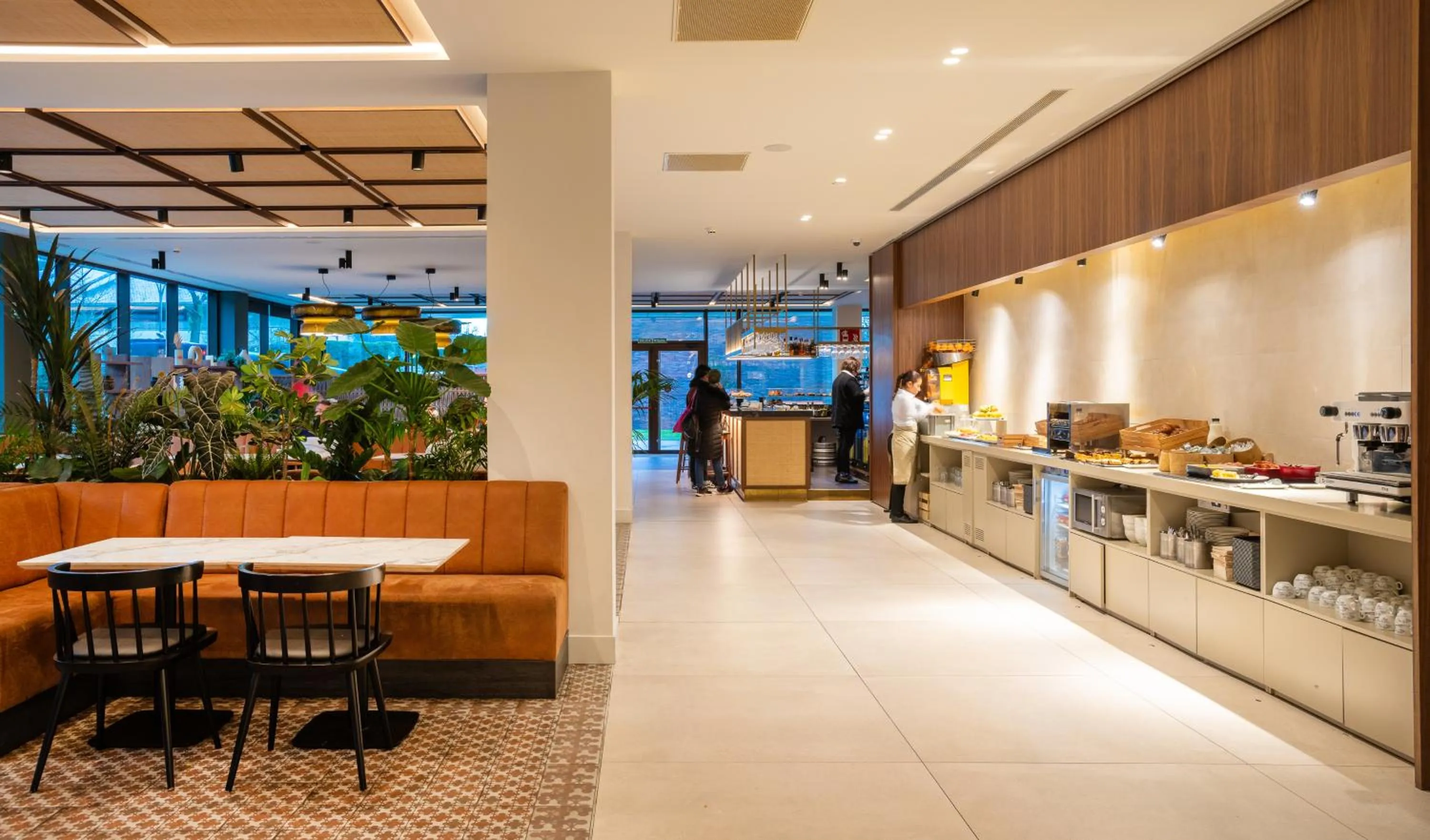 Buffet breakfast, Restaurant/Places to Eat in Hotel Bed4U San Sebasti