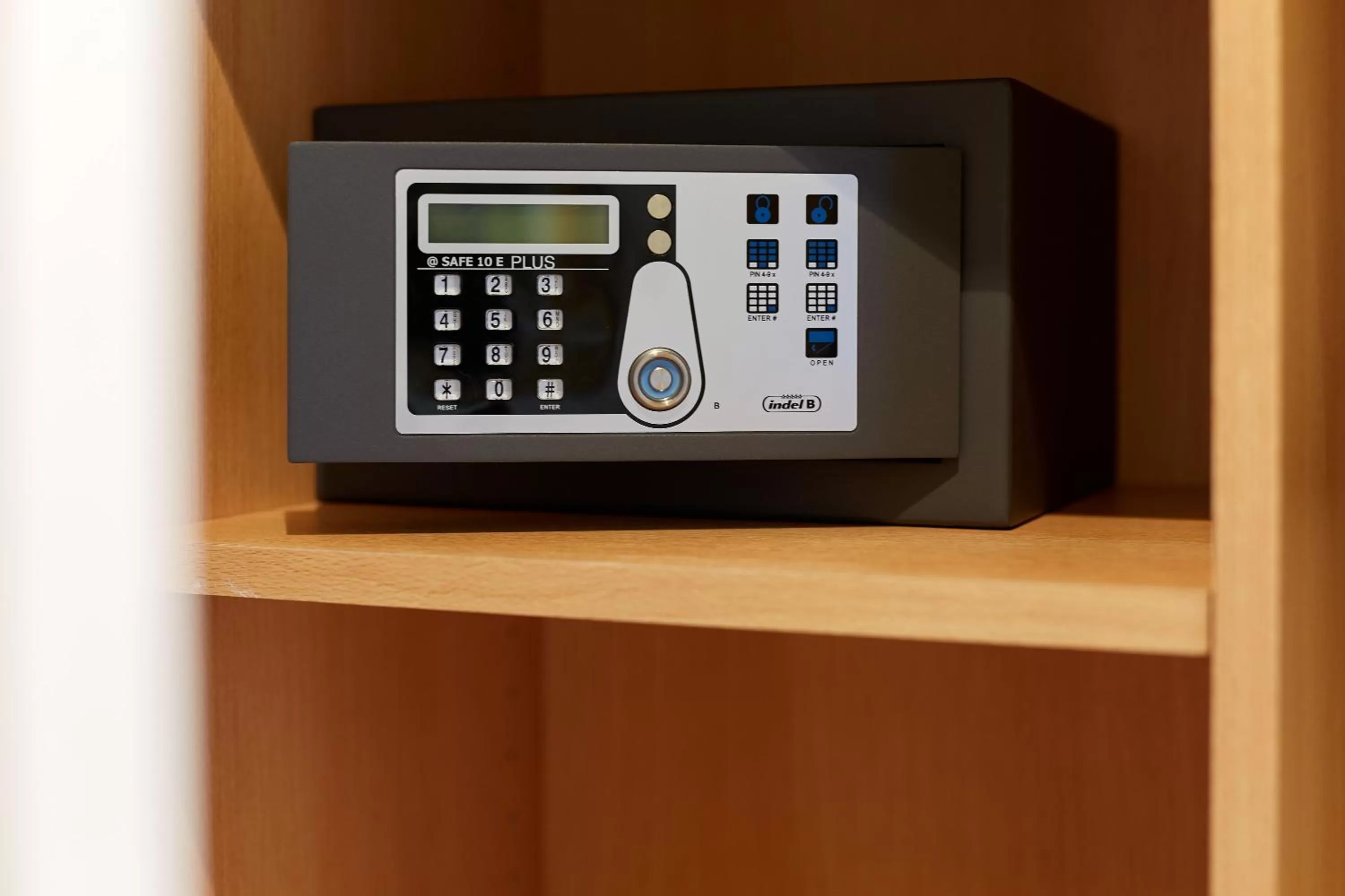 safe in Austin's Arts Et Metiers Hotel