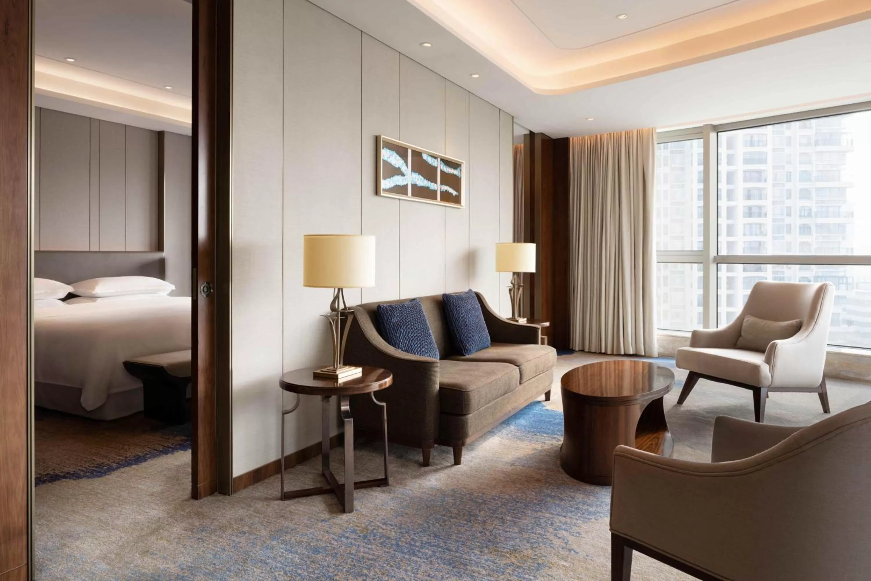 Bedroom, Bed in Sheraton Zhanjiang Hotel