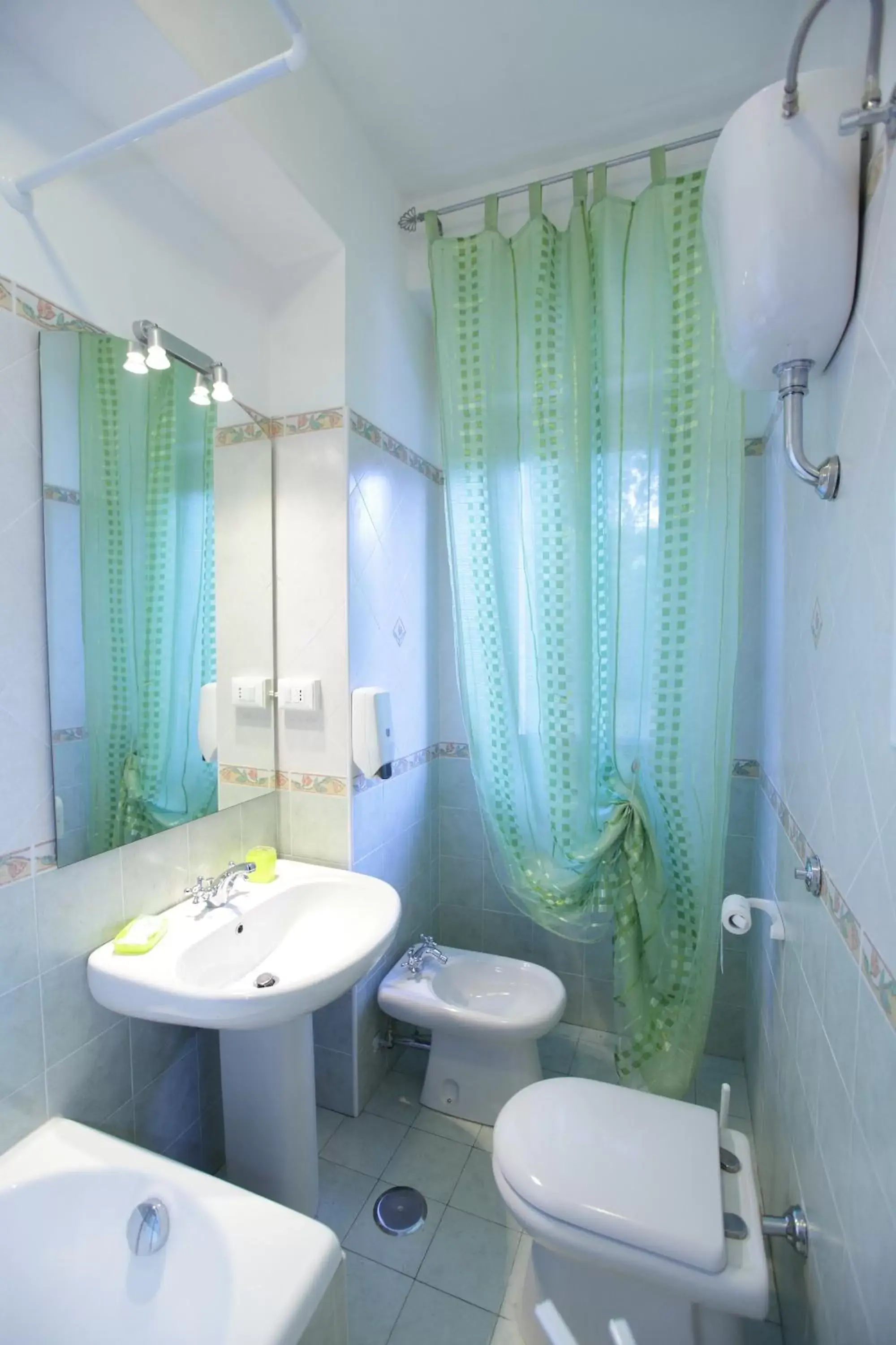 Double Room with Shared Bathroom - single occupancy in L'attico affittacamere B&B Double Room with Shared Bathroom - single occupancy in L'attico affittacamere B&B