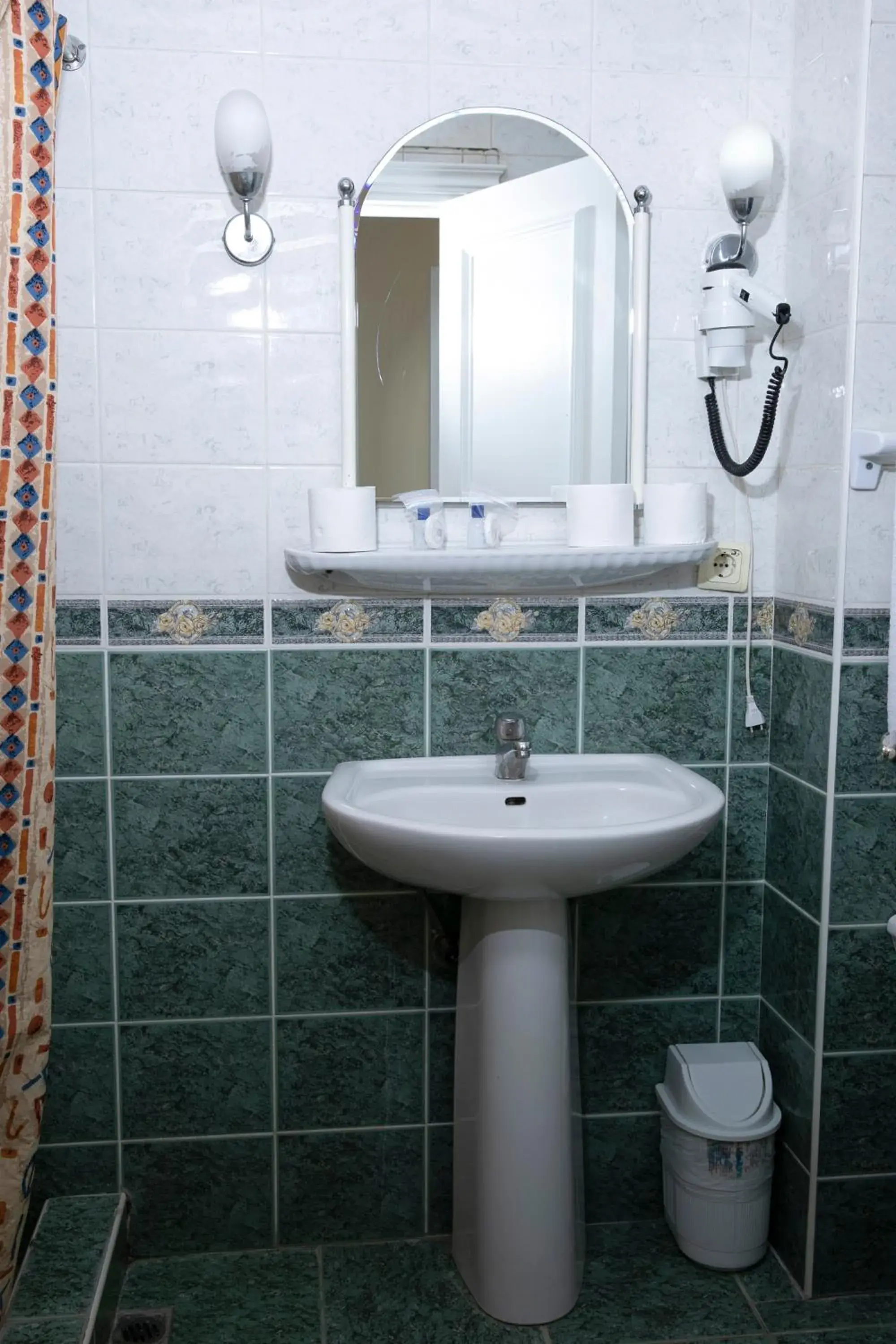 Bathroom in Hali Hotel