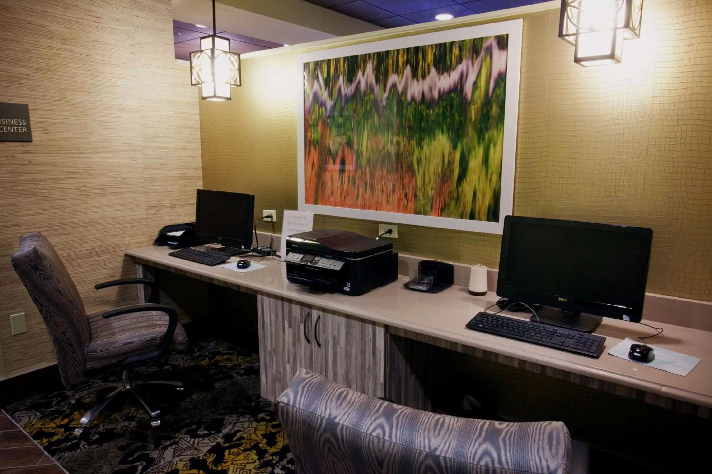 Business facilities in Hampton Inn Carrollton