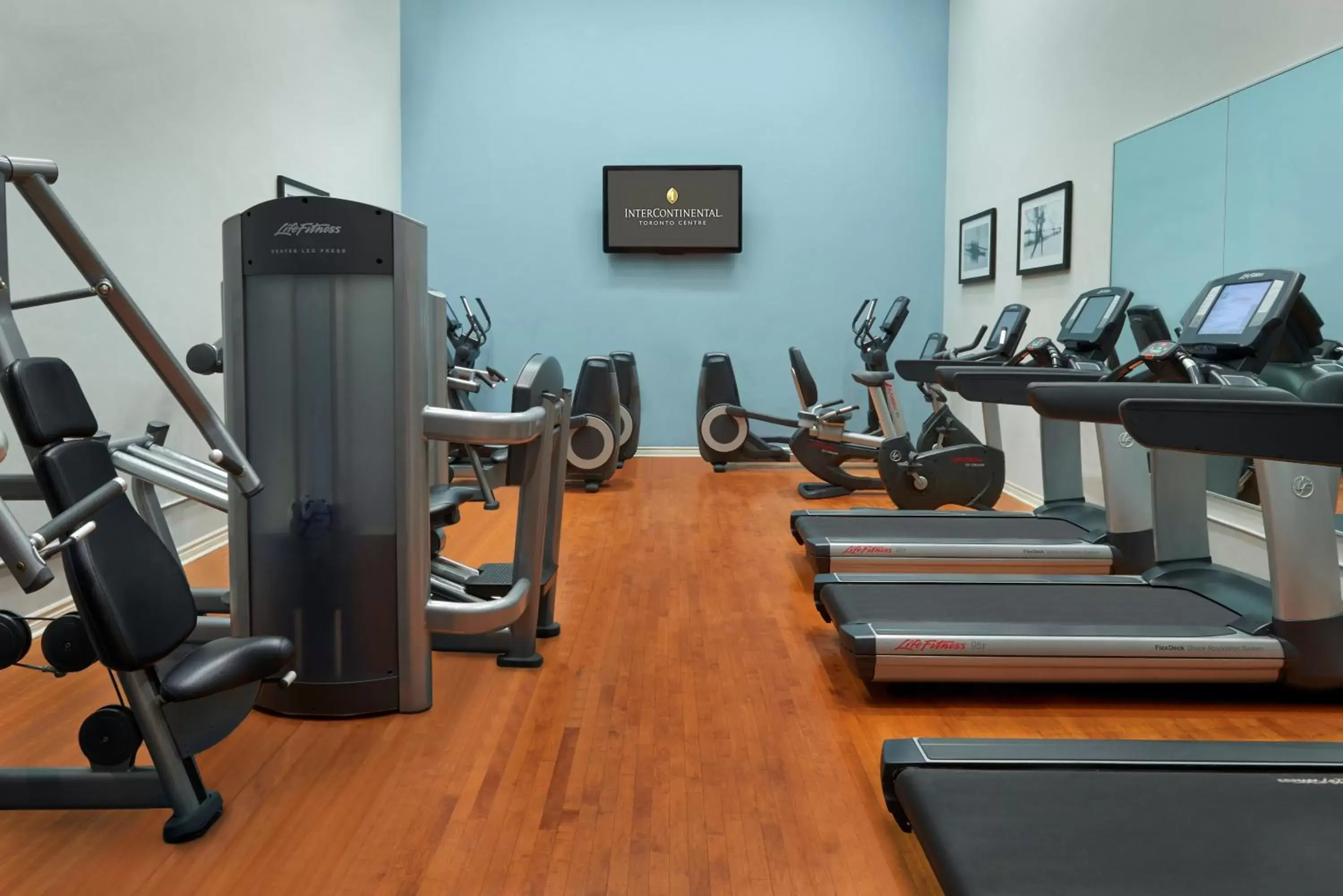 Fitness centre/facilities, Fitness Center/Facilities in InterContinental Toronto Centre, an IHG Hotel