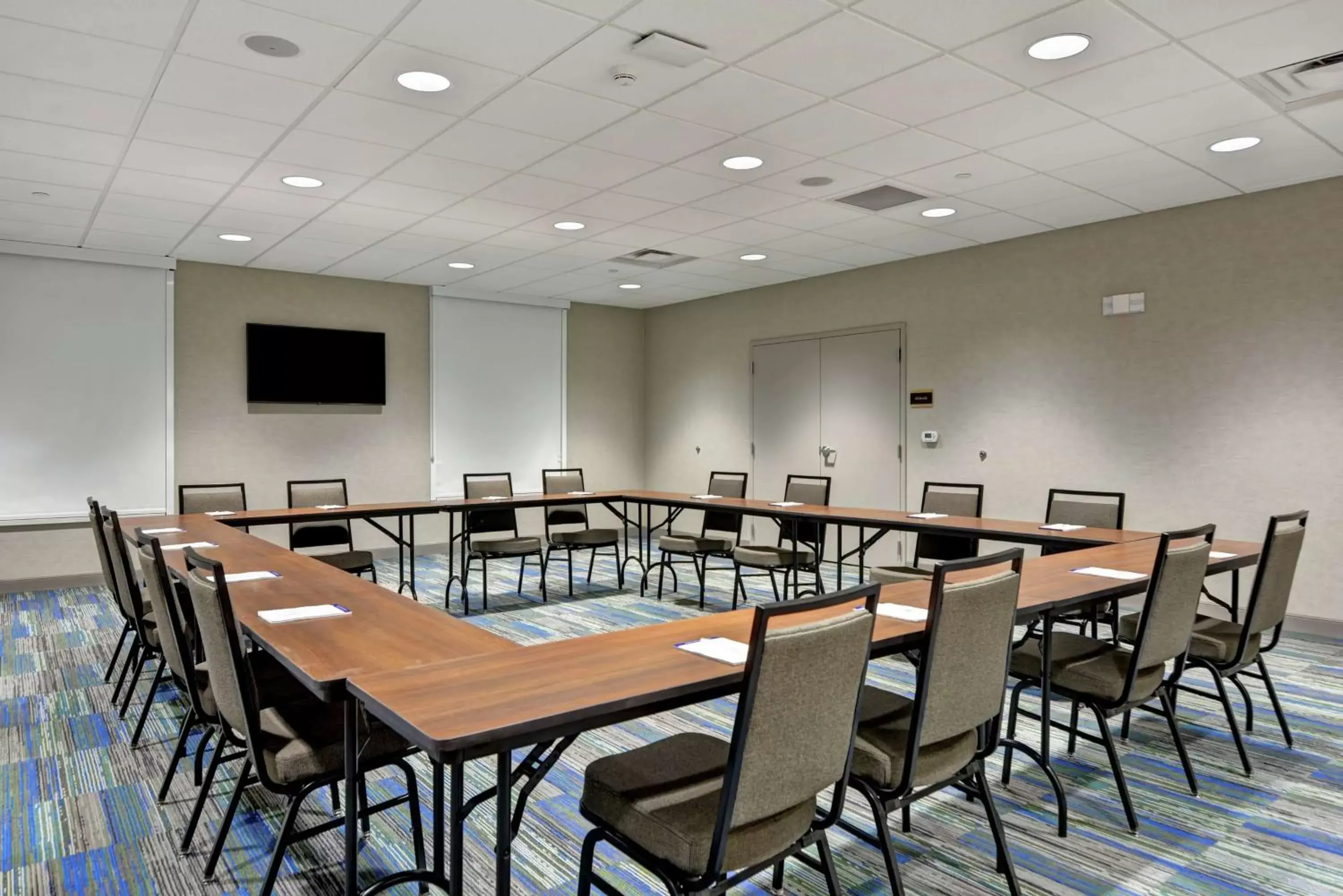 Meeting/conference room in Home2 Suites By Hilton Madison Huntsville Airport