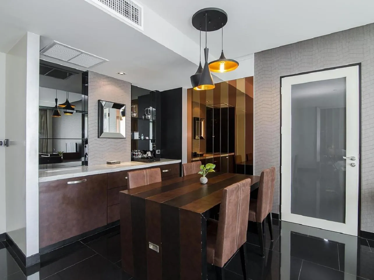 Dining area in Way Hotel Pattaya