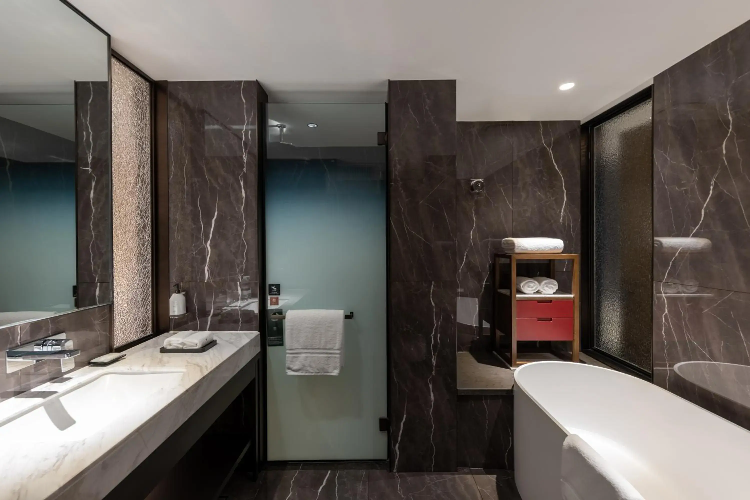 Bath, Bathroom in Swissôtel Shenyang