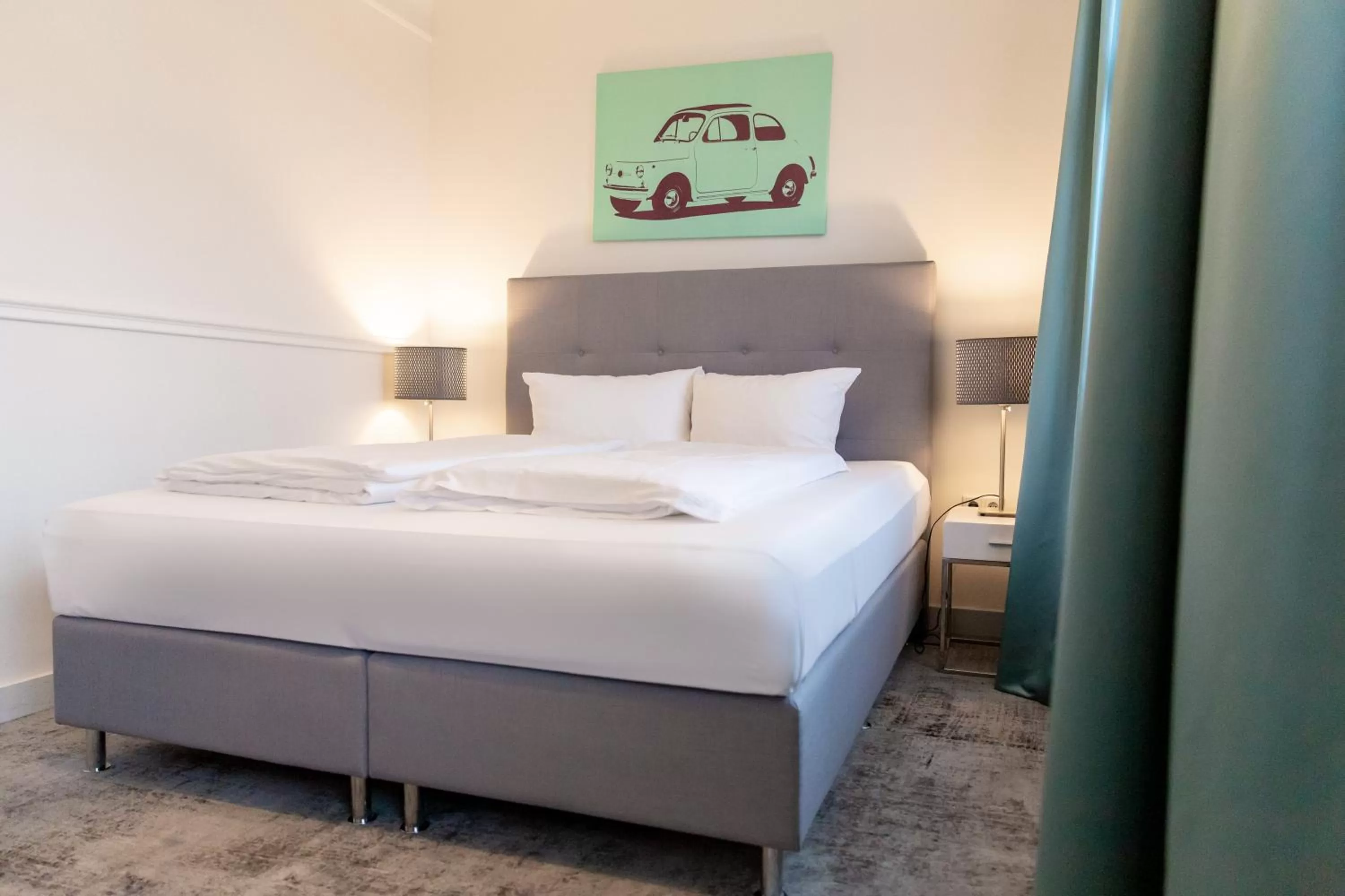 Photo of the whole room, Bed in Parkhotel FRITZ am Brunnen