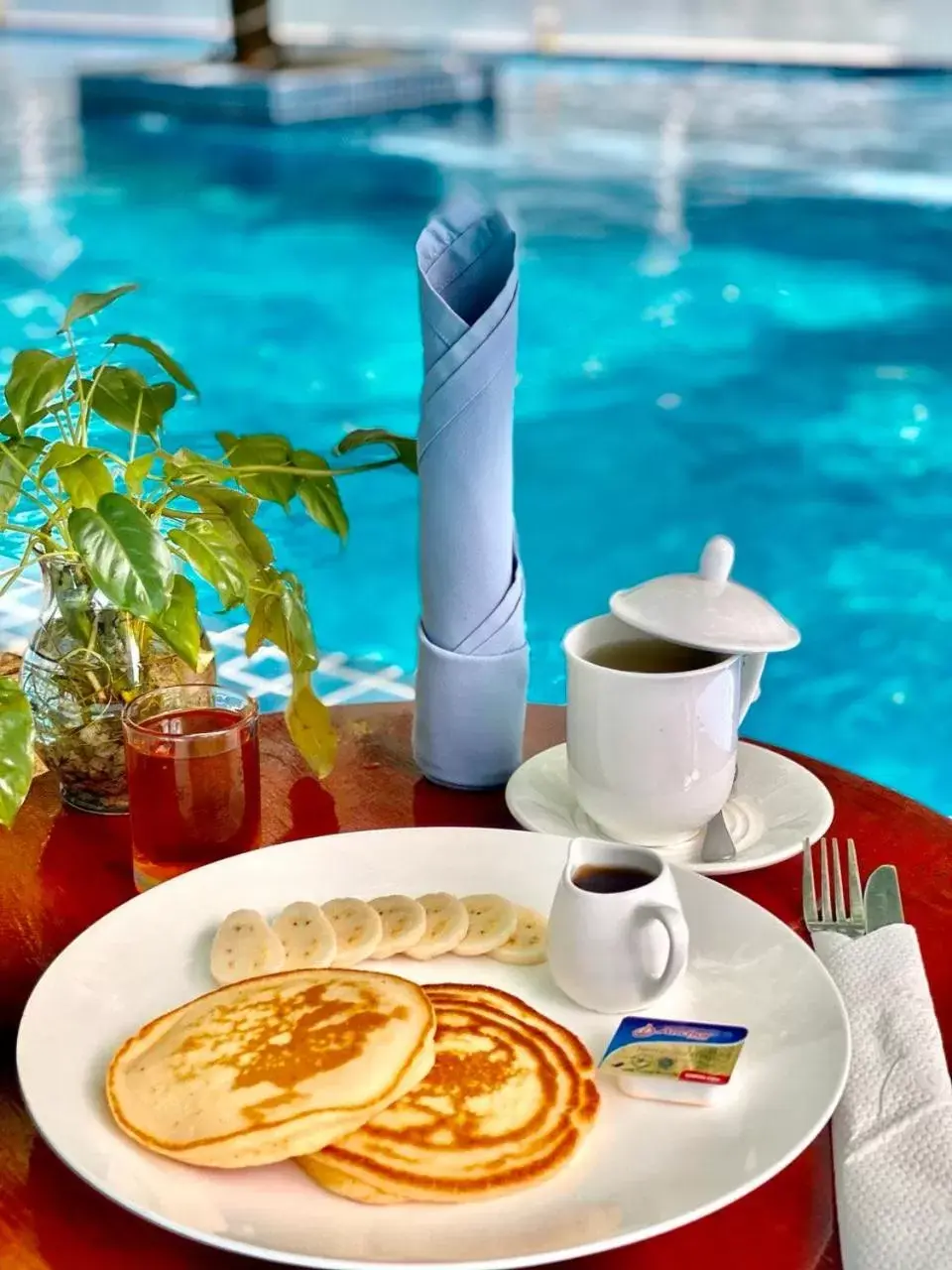 Breakfast, Swimming Pool in Chan Boutique