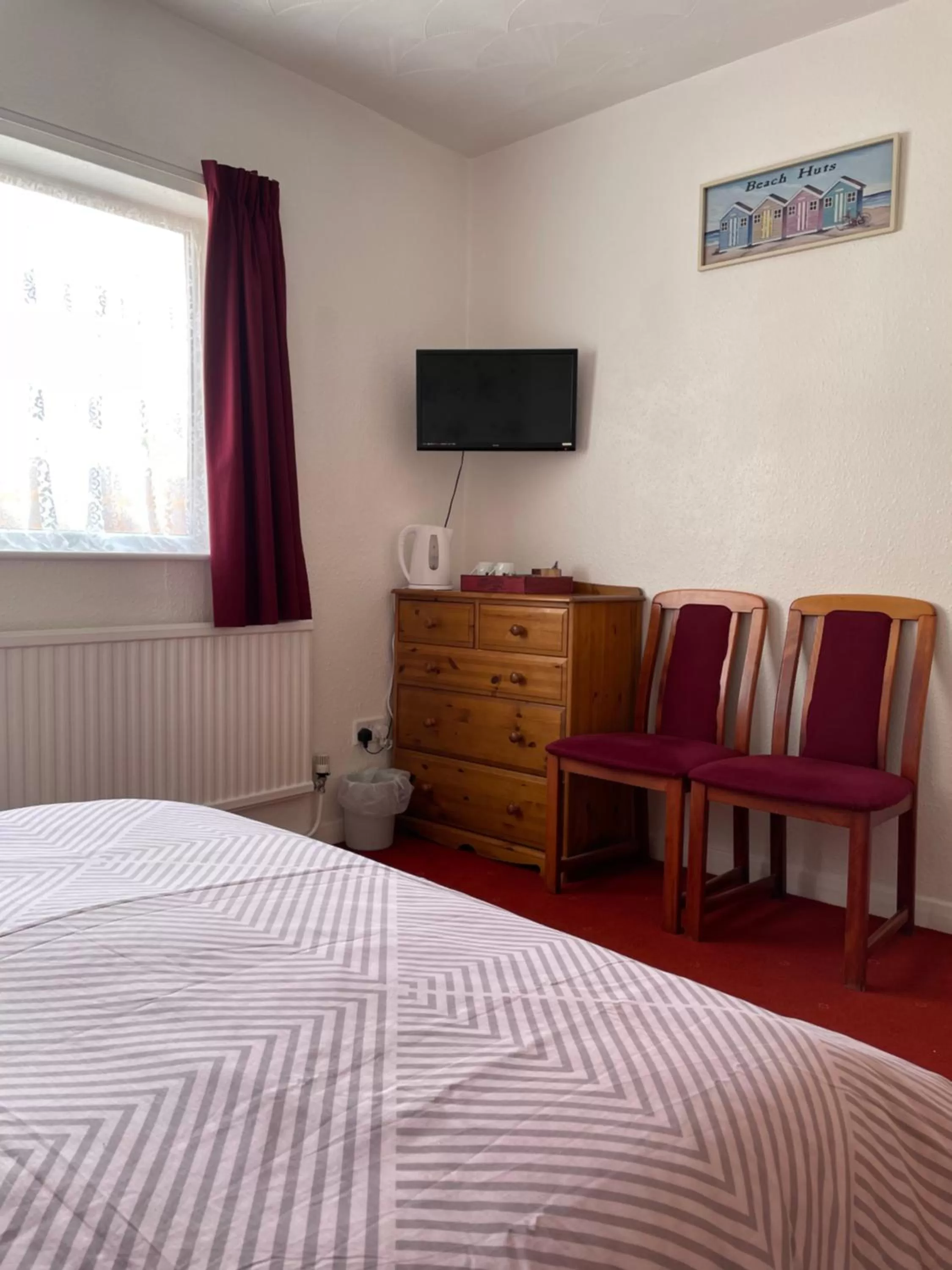 Bed in Whiteways Guest House