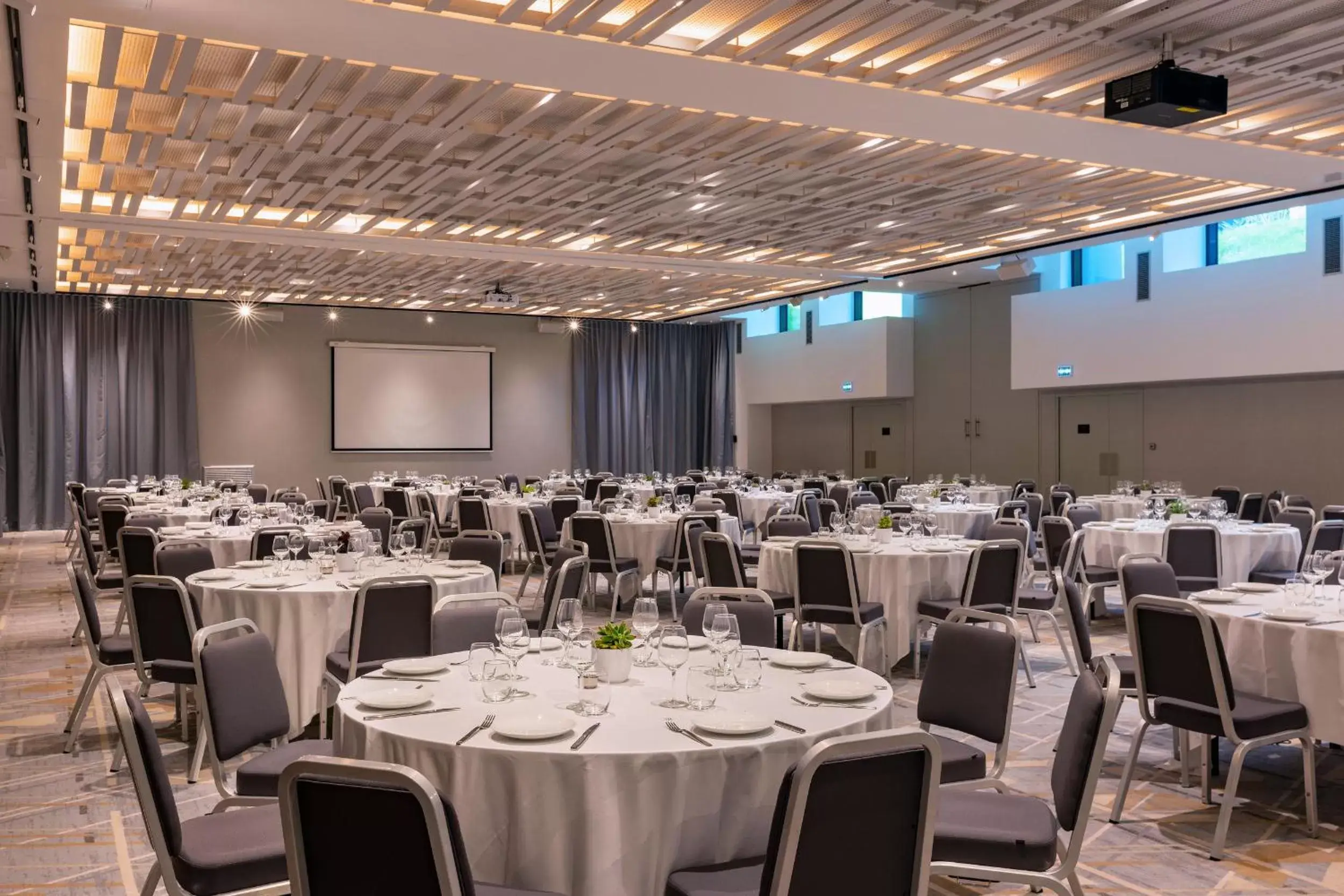 Banquet/Function facilities, Banquet Facilities in Sheraton Nice Airport