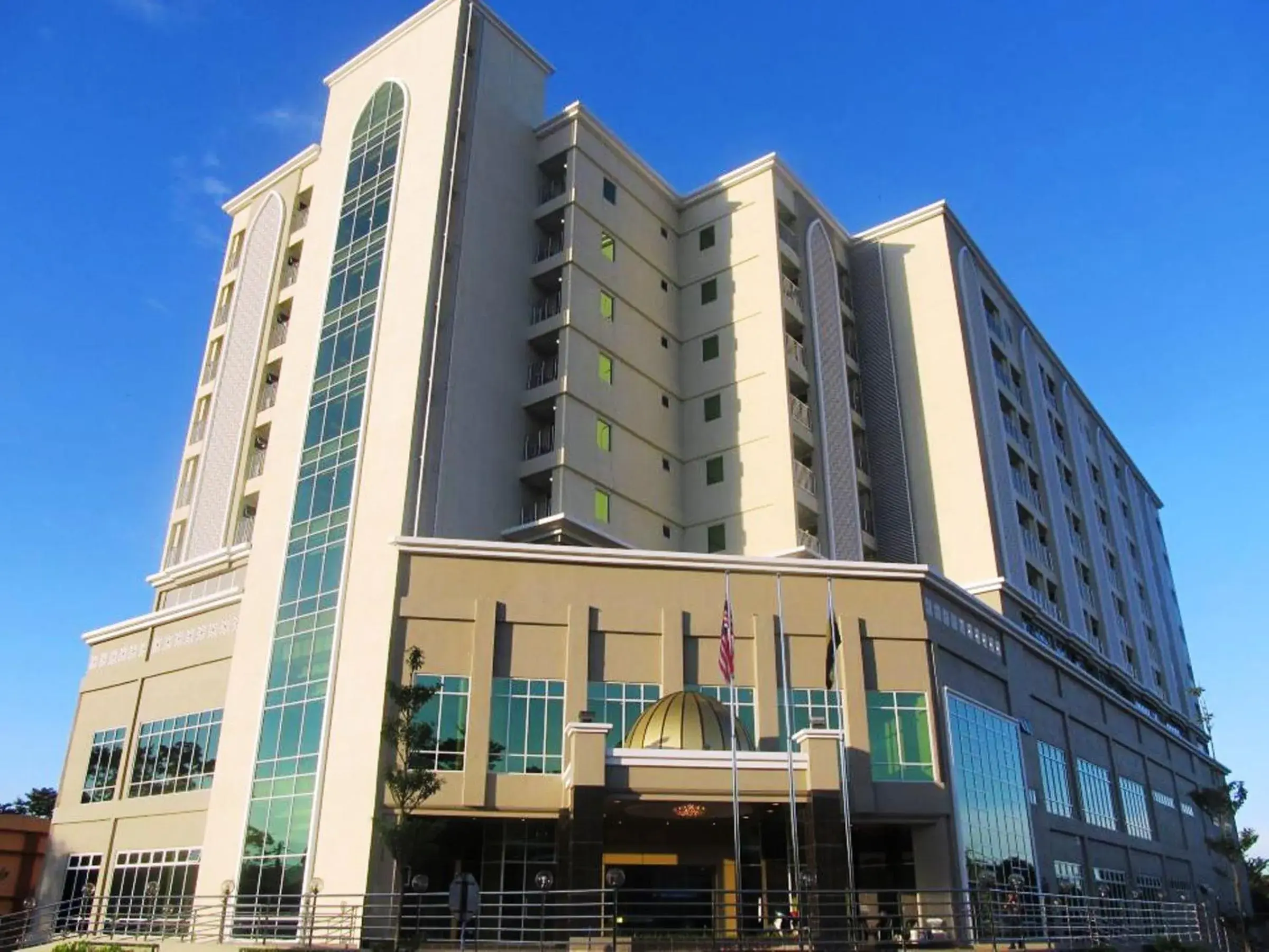 Facade/entrance, Property Building in Hotel Taiping Perdana