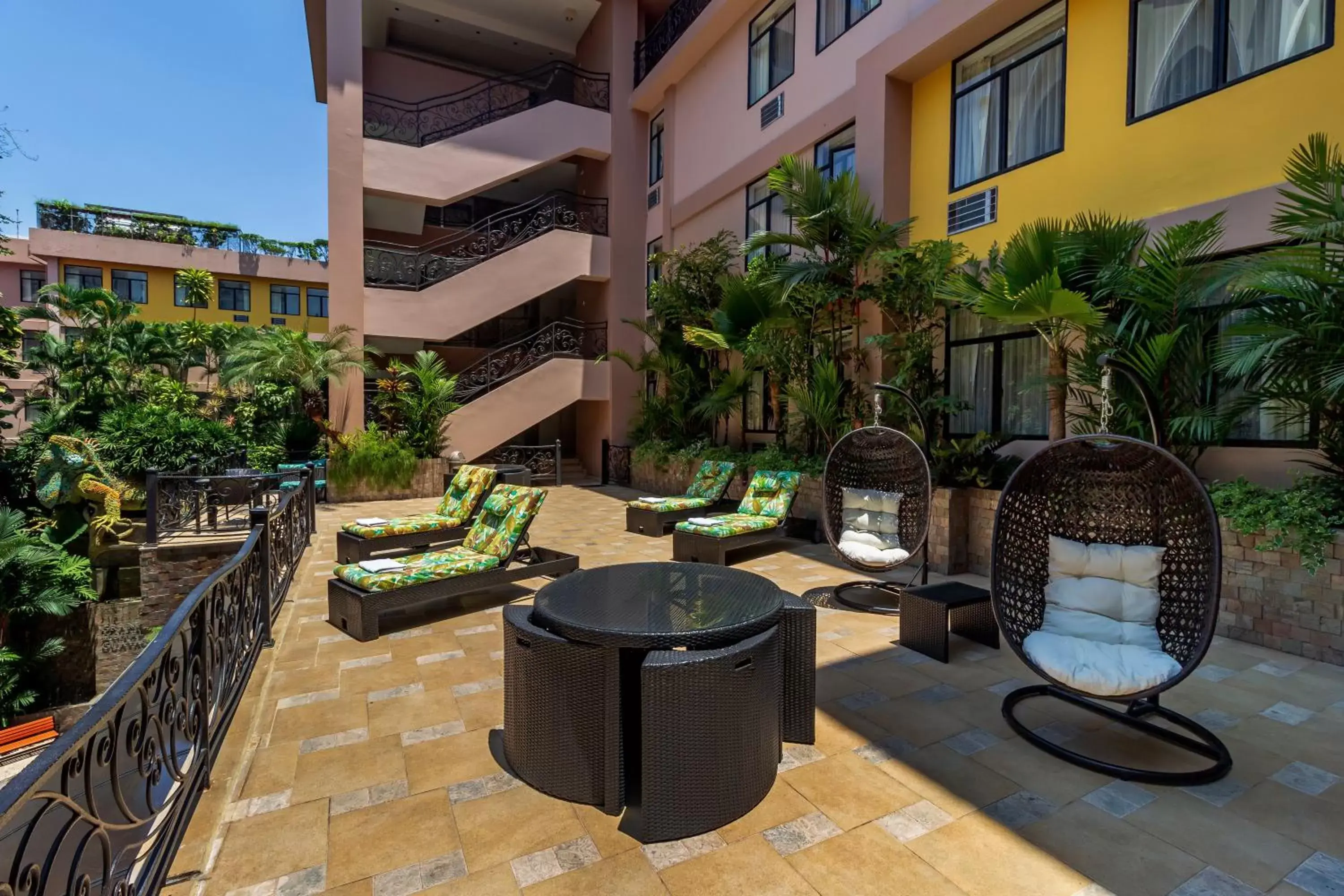 Garden, Patio/Outdoor Area in Grand Hotel Guayaquil, Ascend Hotel Collection