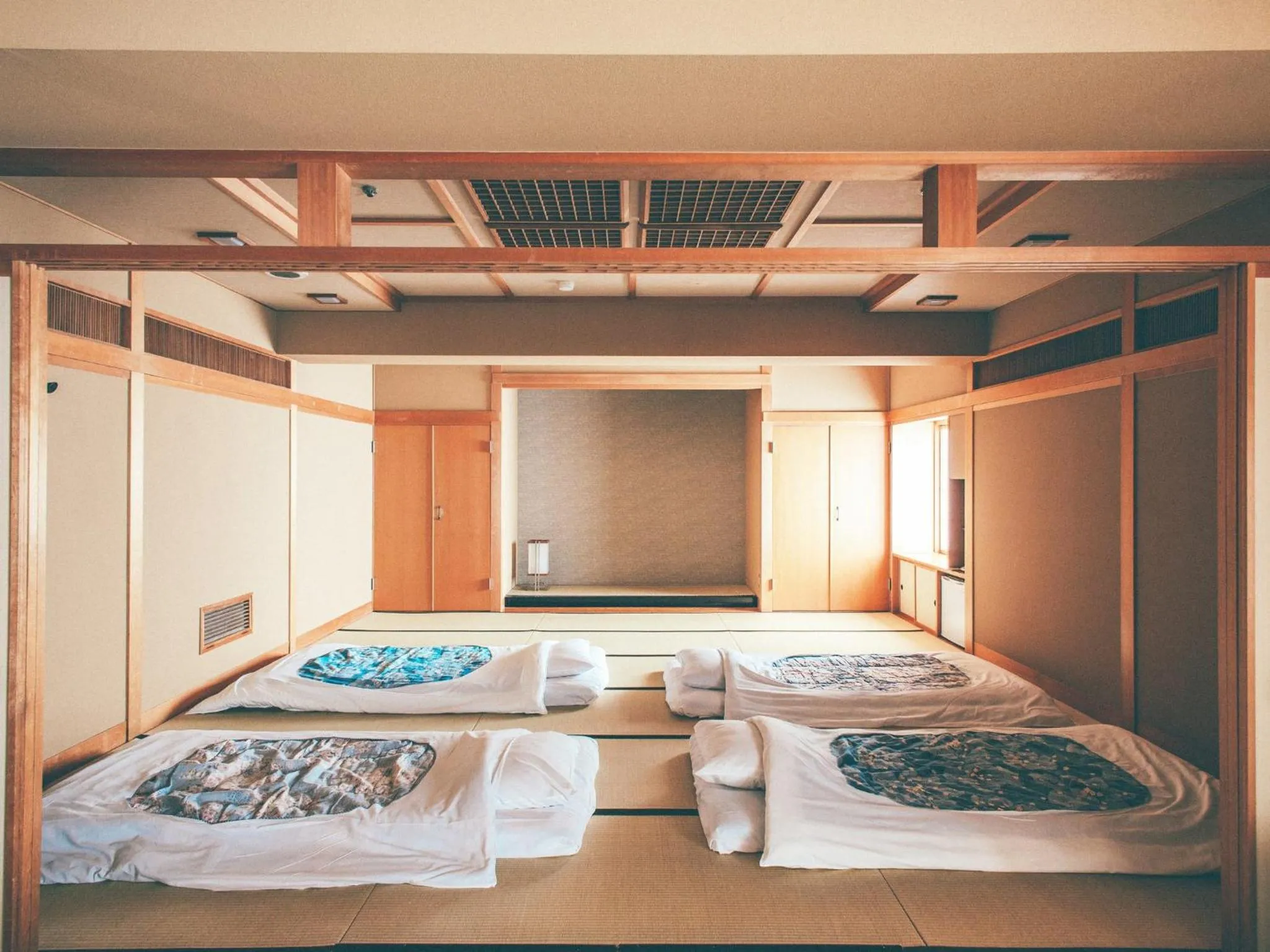 Photo of the whole room, Bed in Kanazawa Kokusai Hotel