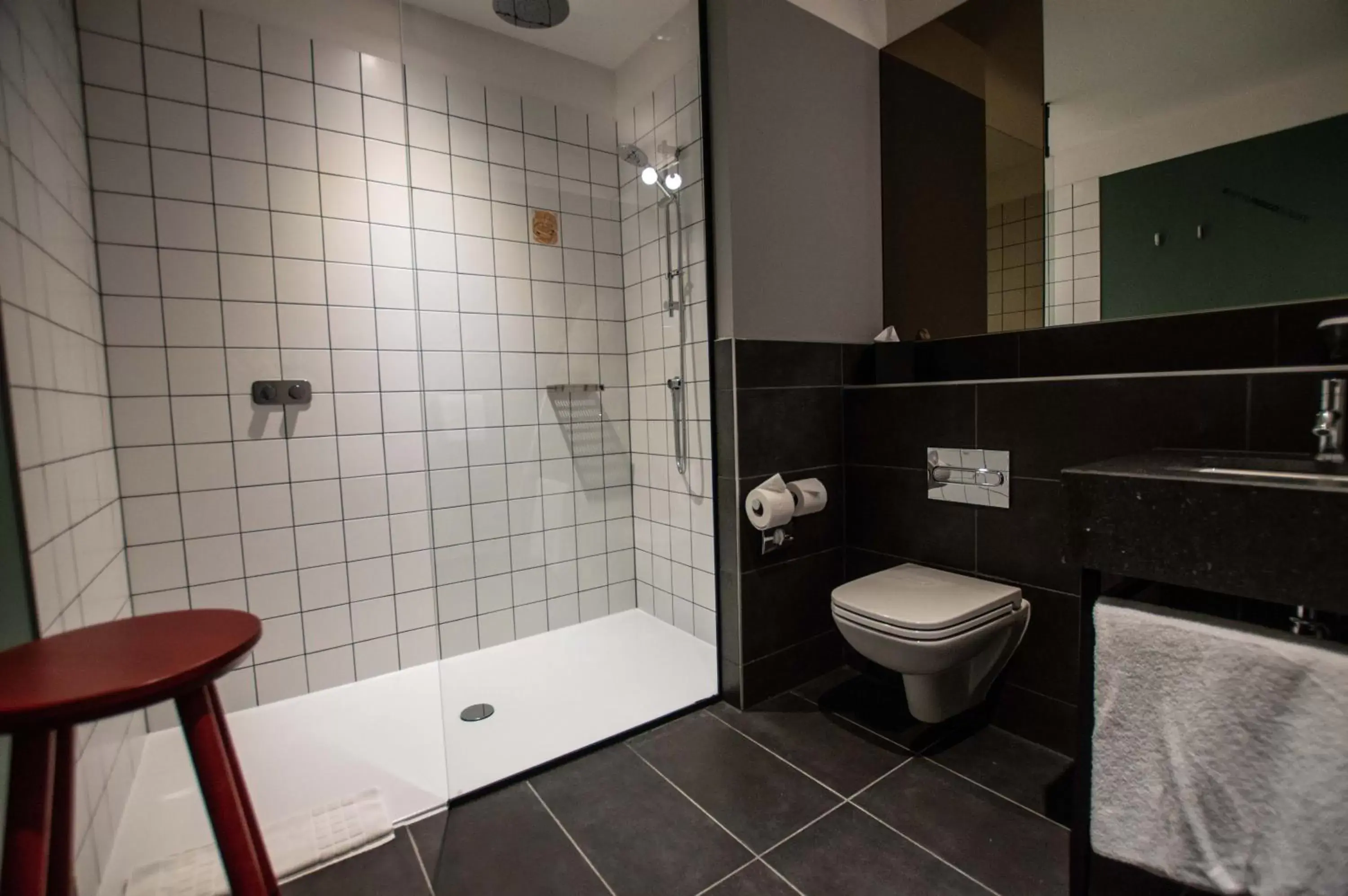 Bathroom in Hotel Indigo - Dundee, an IHG Hotel