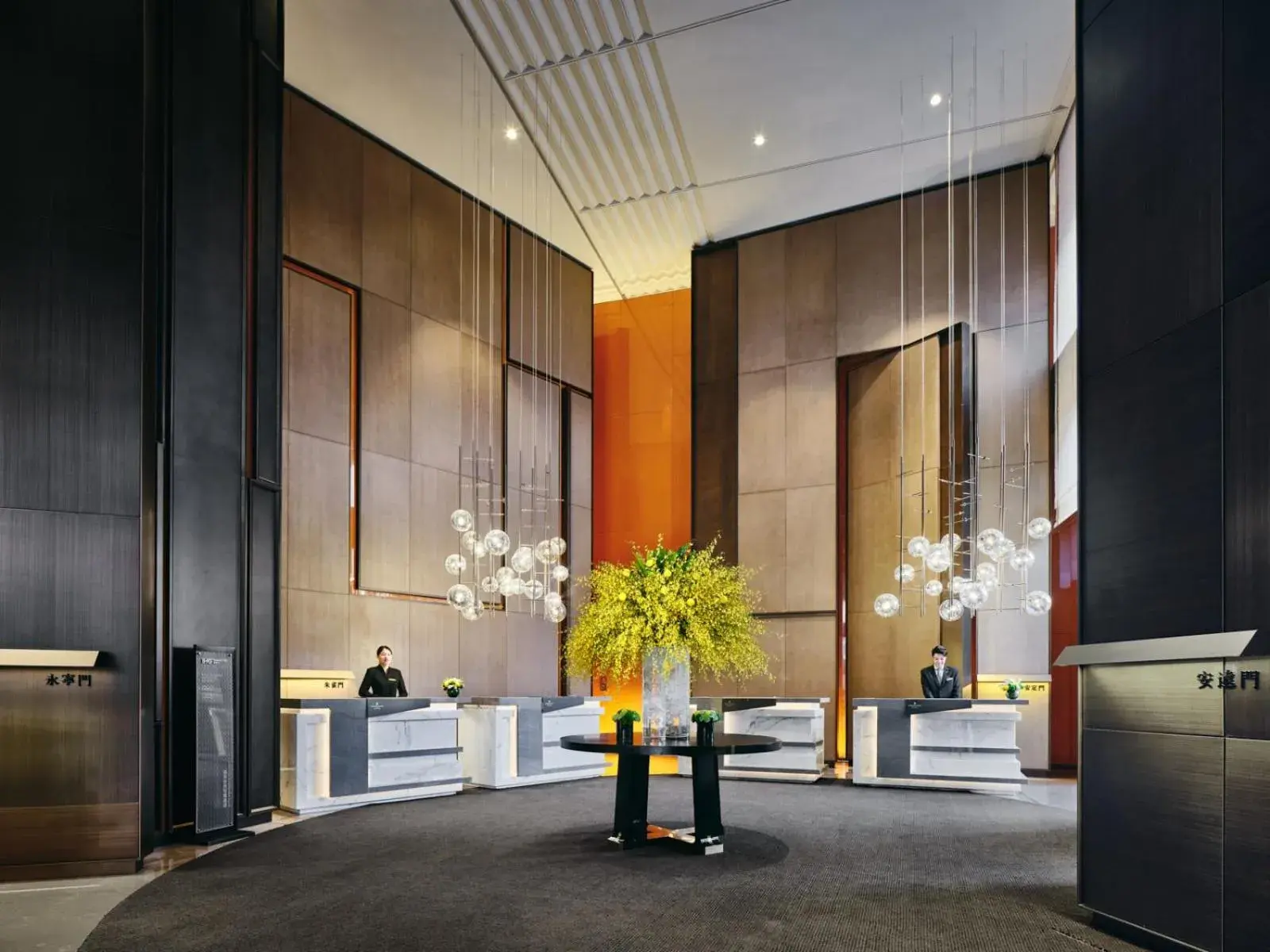 Lobby or reception in InterContinental Xi'an North, an IHG Hotel