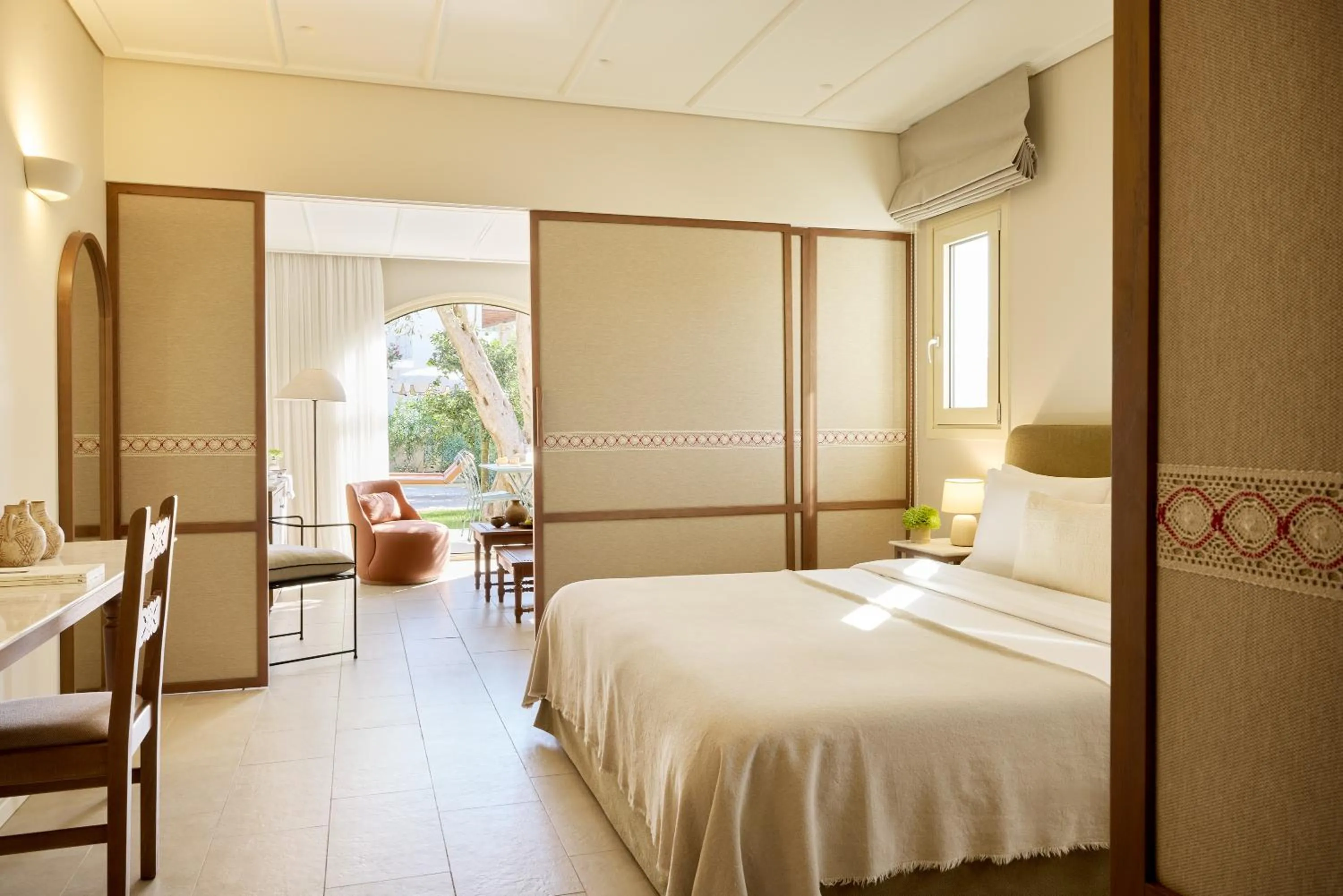 Bedroom, Bed in Parga Beach Resort