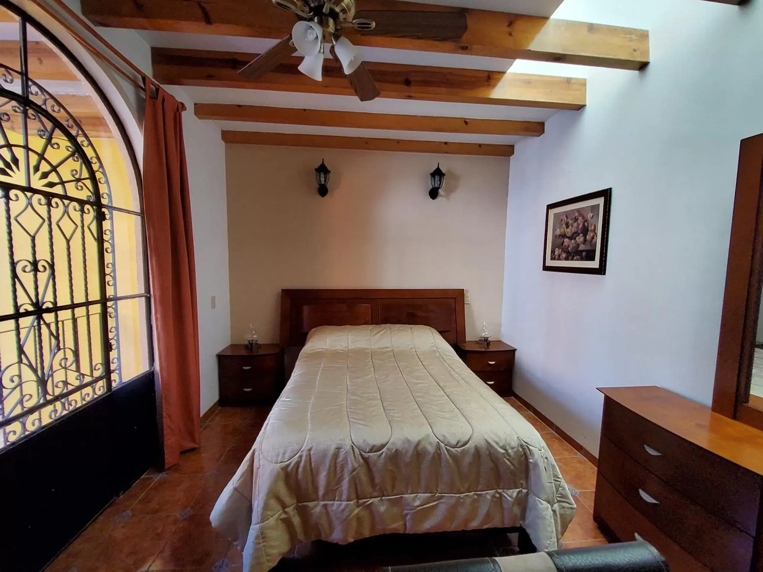 Bed in Villa Alfonsina