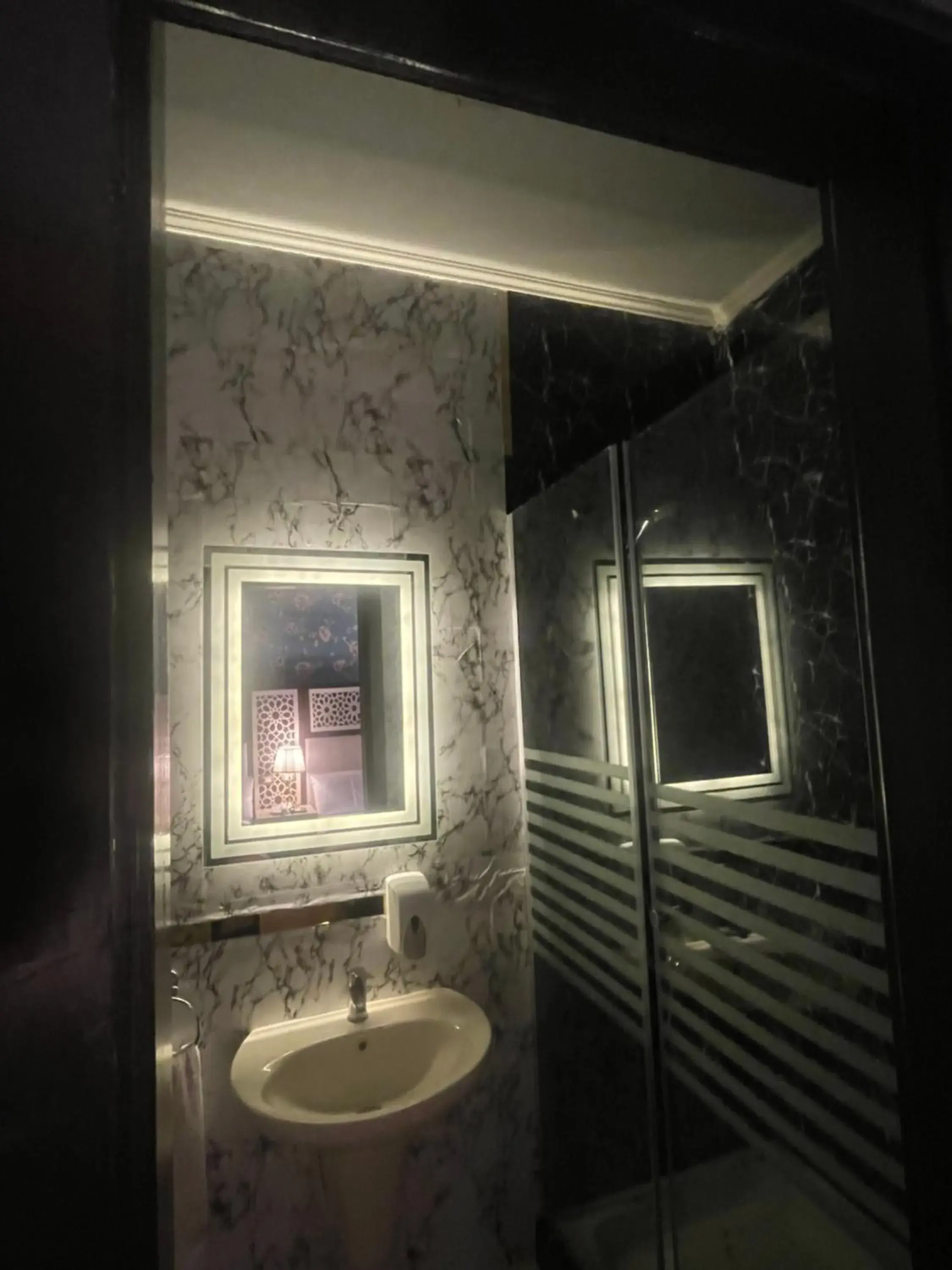 Bathroom in Cairo Inn