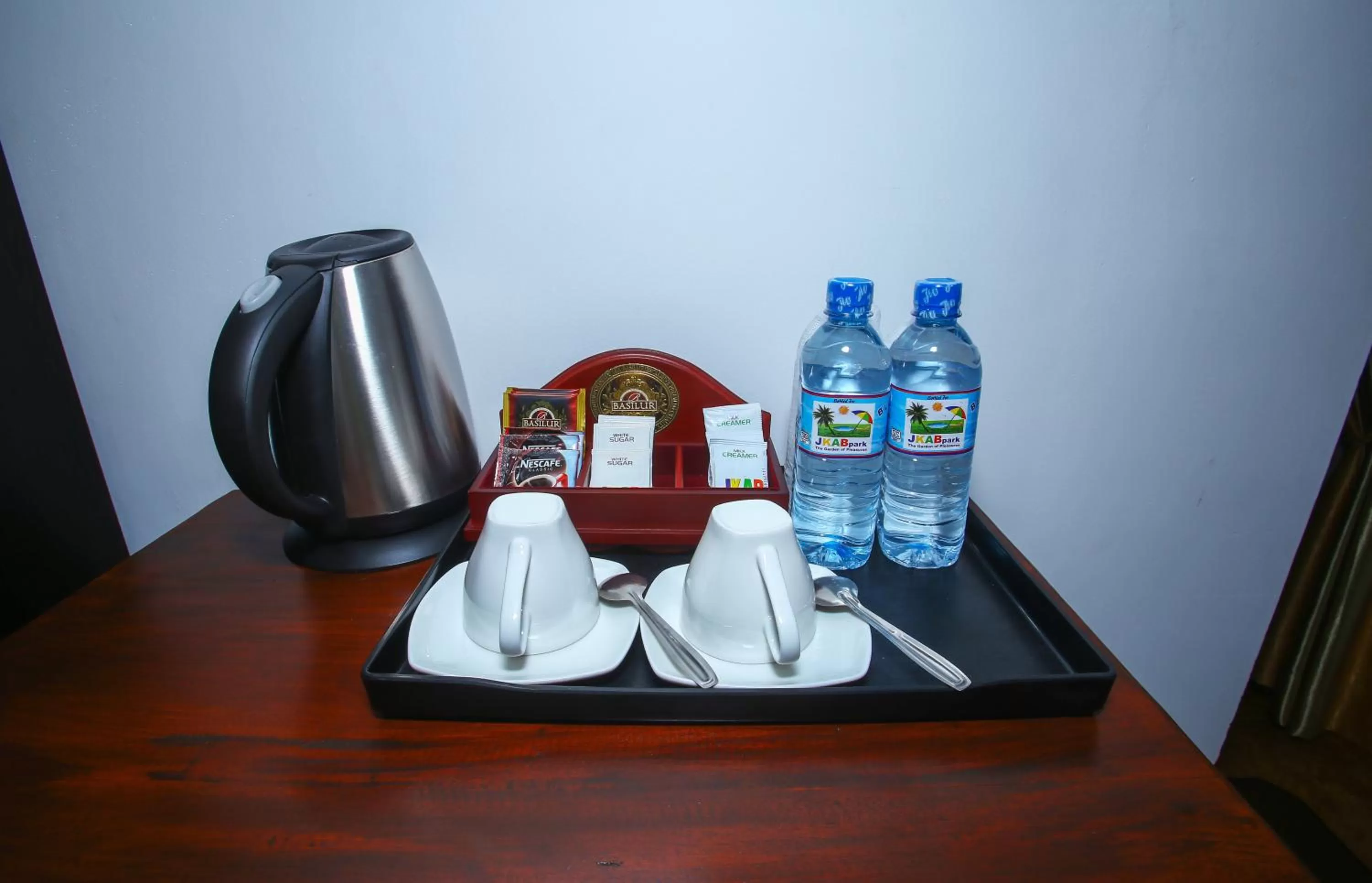 Coffee/tea facilities in JKAB Park Hotel