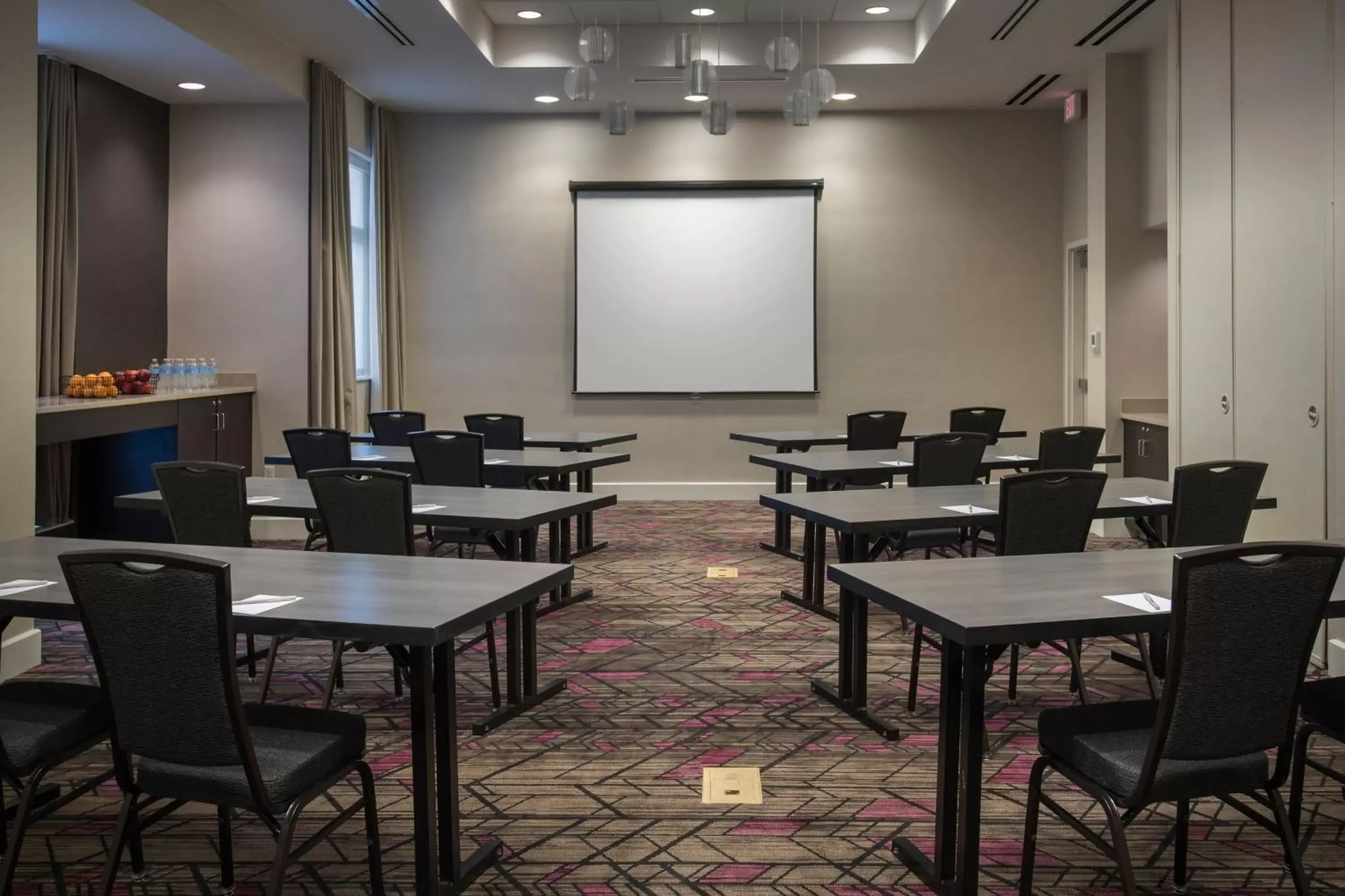 Meeting/conference room in Residence Inn by Marriott Fairfax City