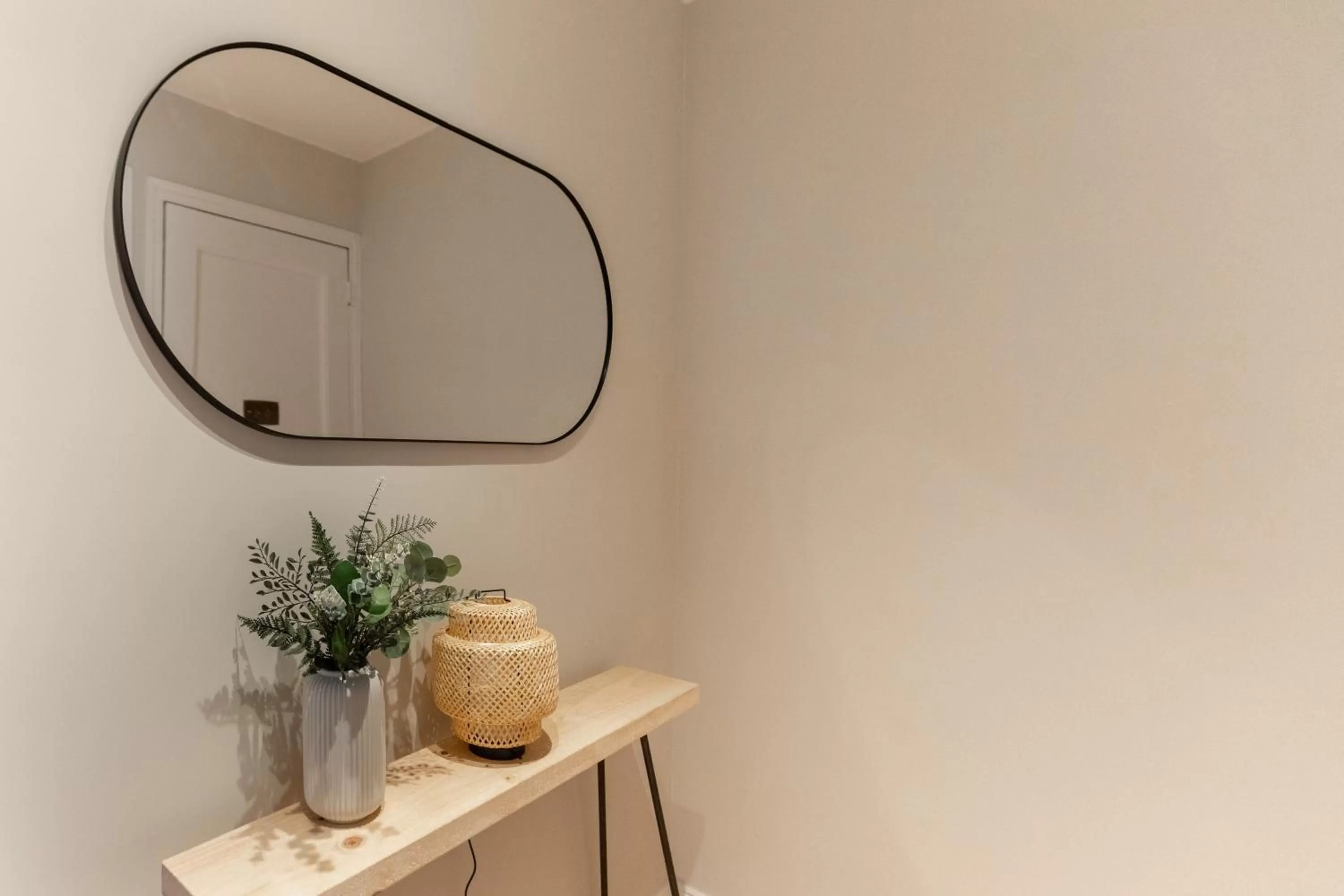 Decorative detail in Atica Apartments - by Weflating