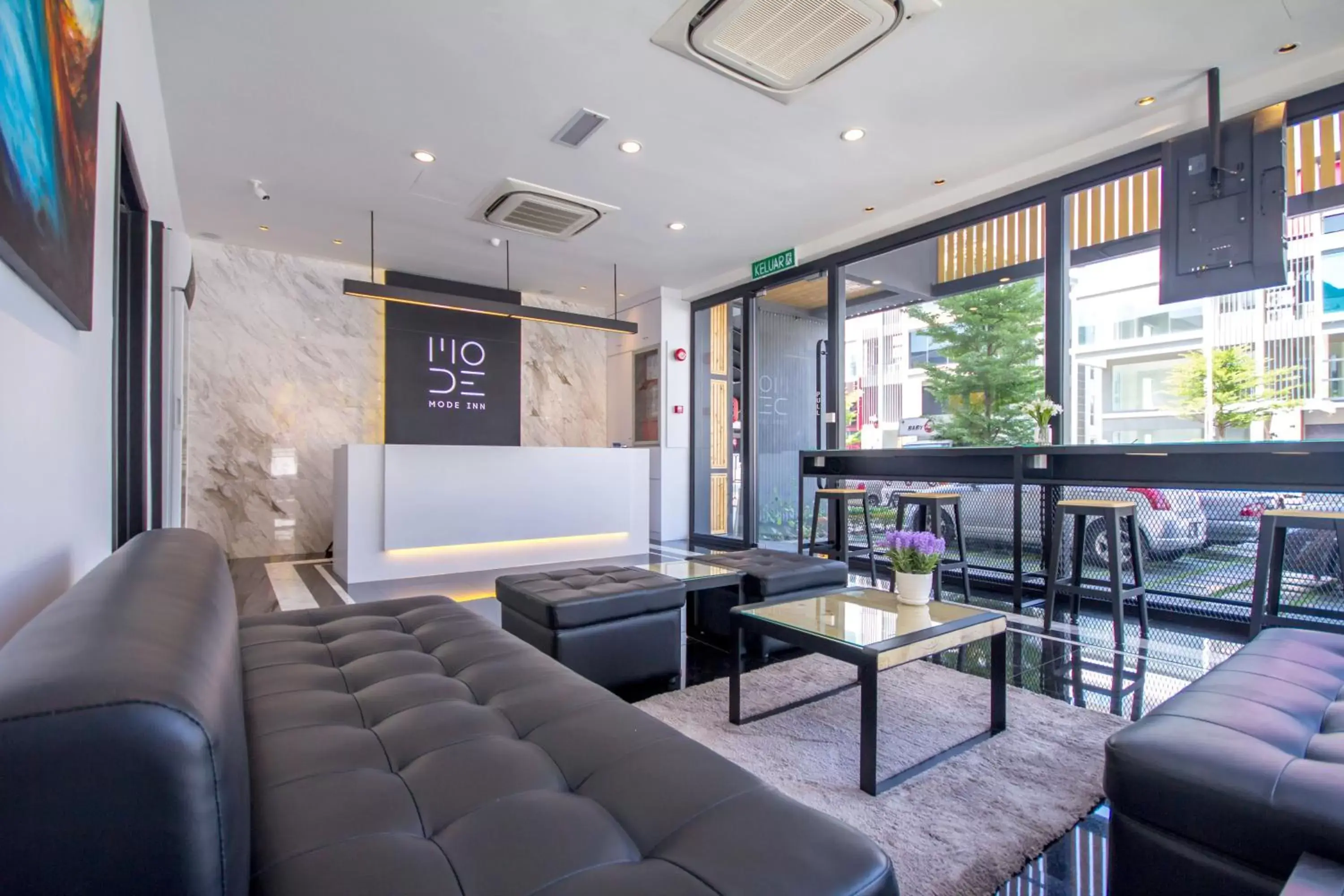 Lobby or reception in Mode Inn Icon City Lobby or reception in Mode Inn Icon City