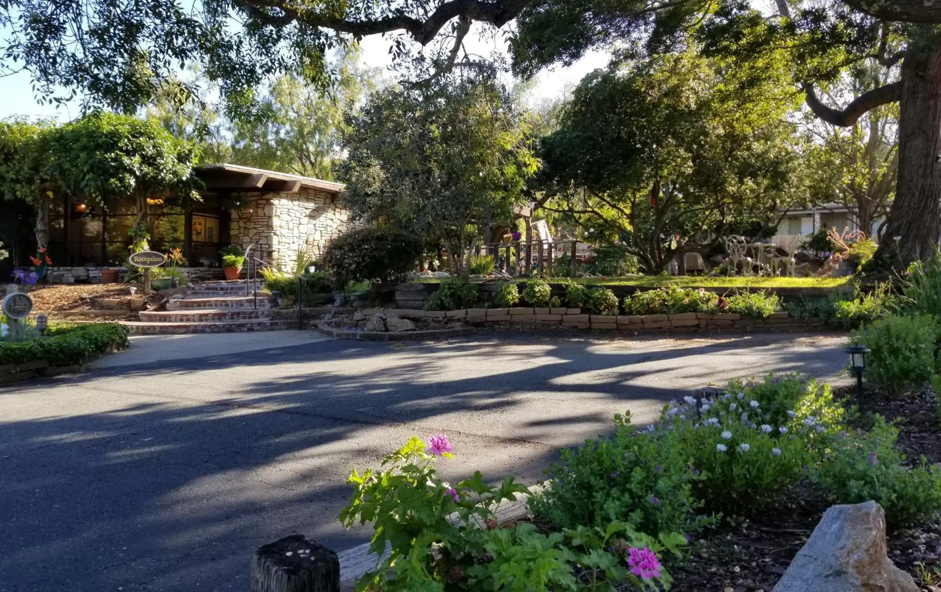 Facade/entrance in Carmel Valley Lodge