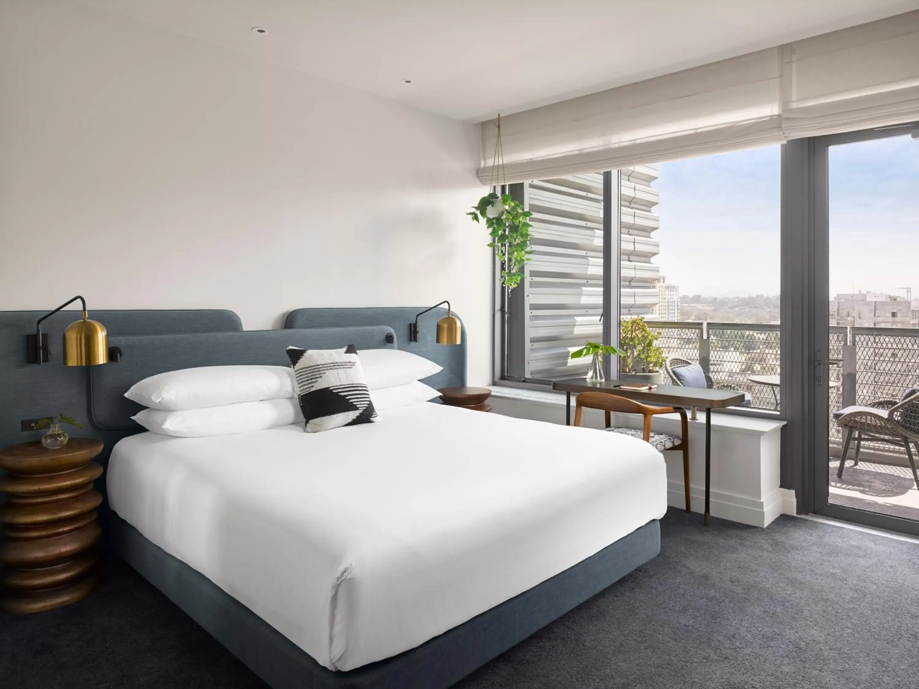 Bedroom, Bed in Kimpton Alma San Diego, an IHG Hotel