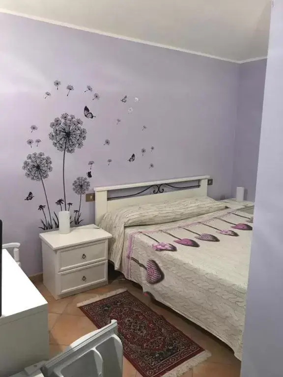 Triple Room with Private Bathroom in Il Casale di Lavinia Triple Room with Private Bathroom in Il Casale di Lavinia