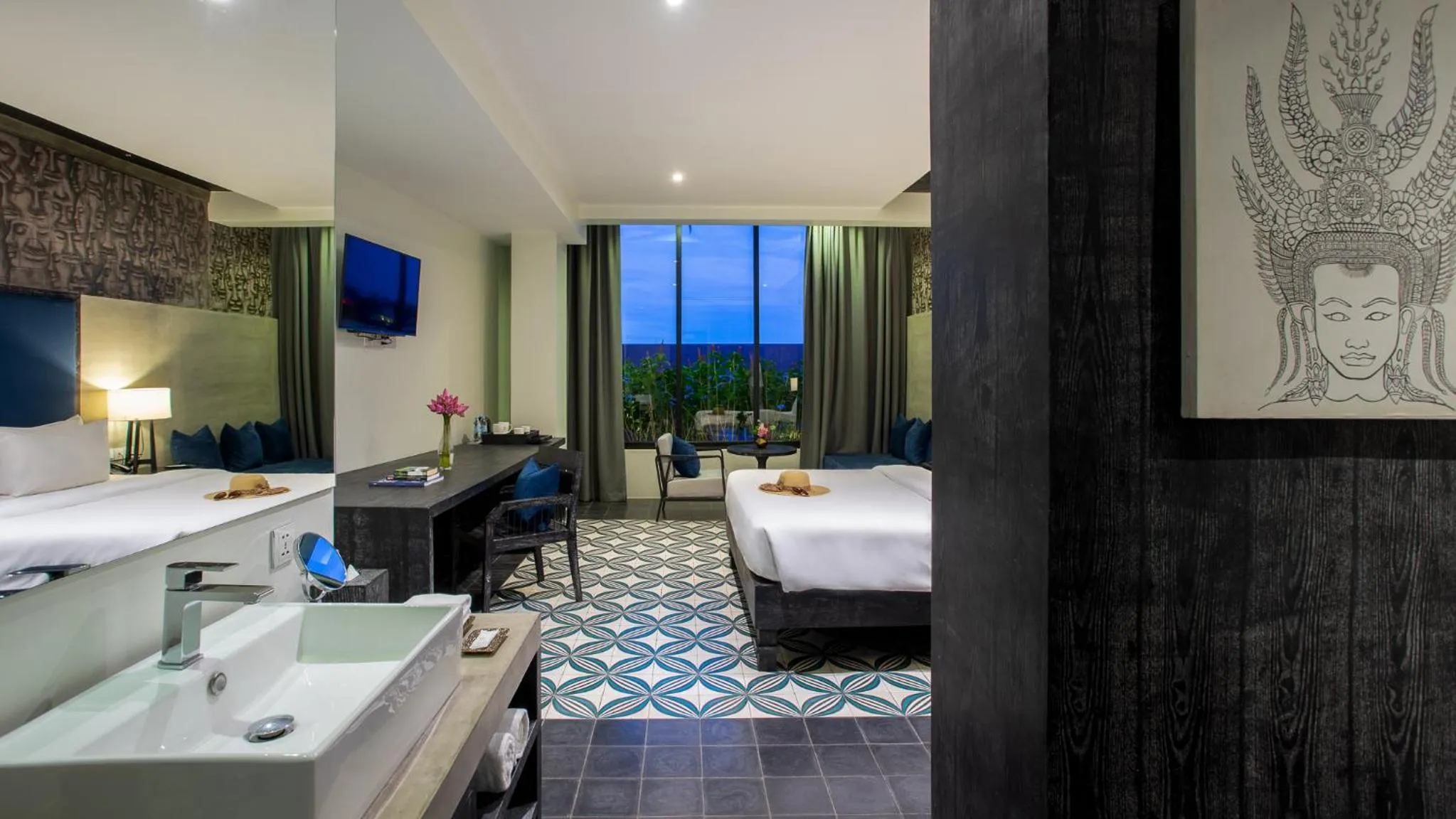 City view, Bed in Monthara Angkor Residence