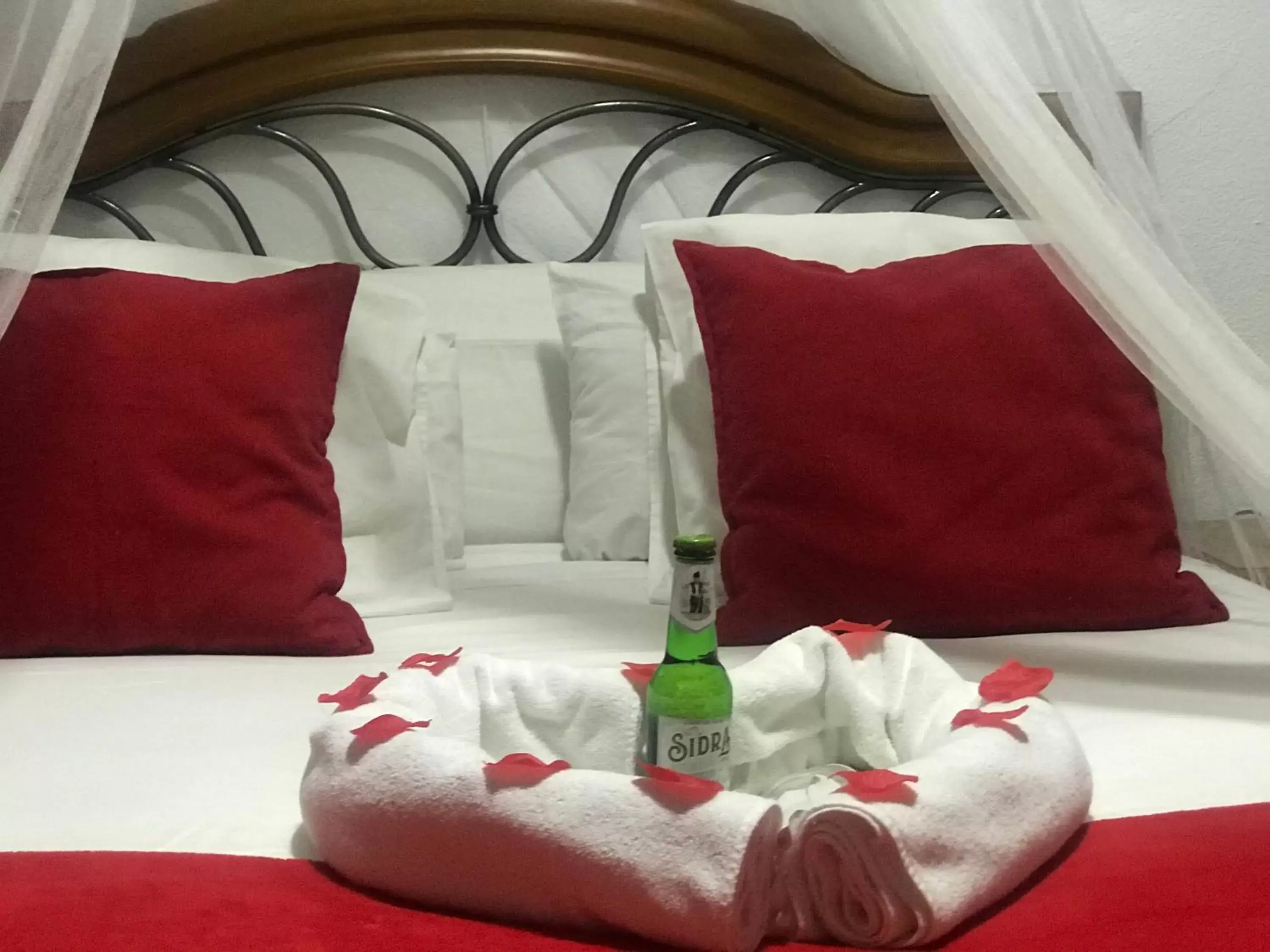 Bedroom, Bed in Hotel Argos