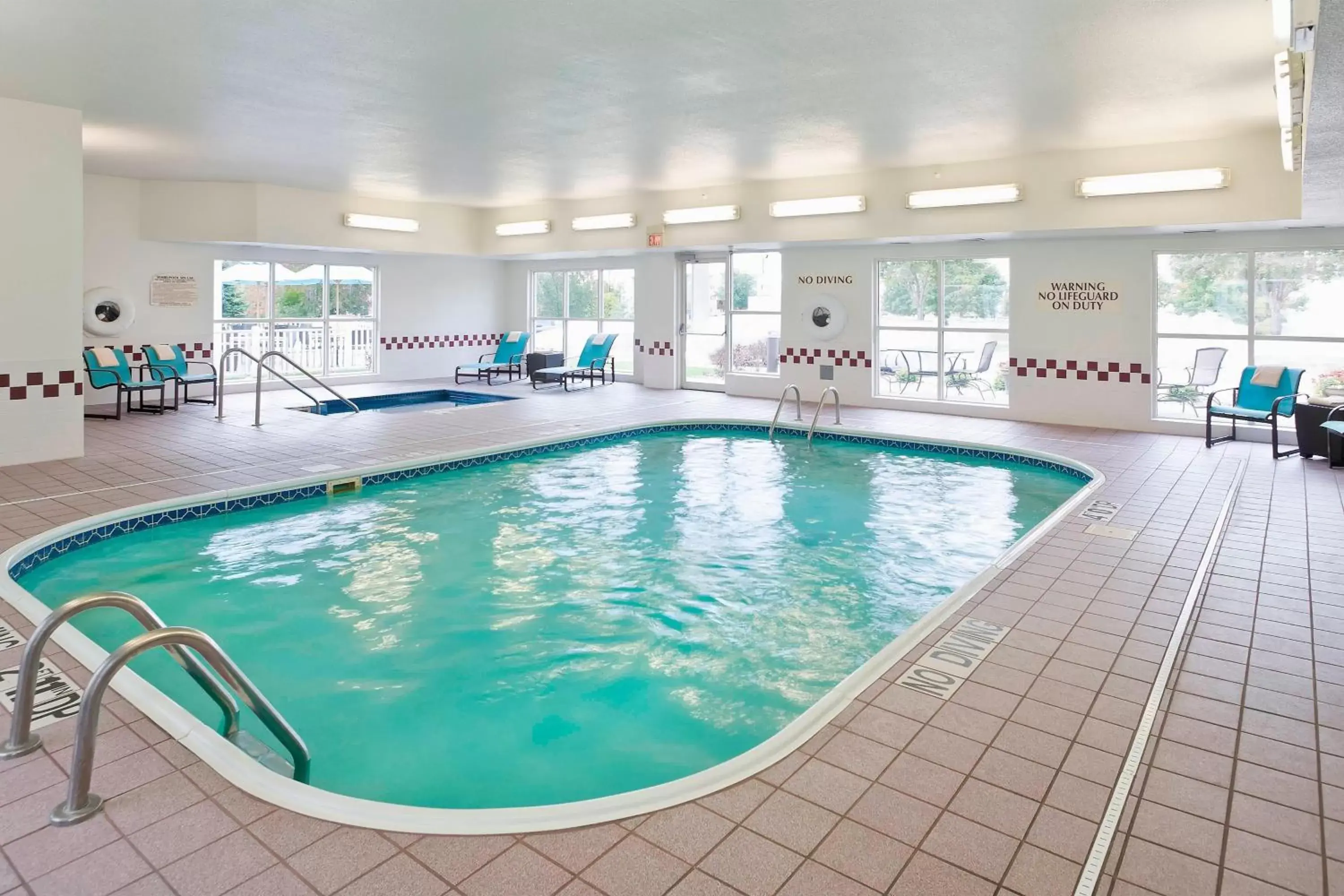 Swimming Pool in Residence Inn Appleton