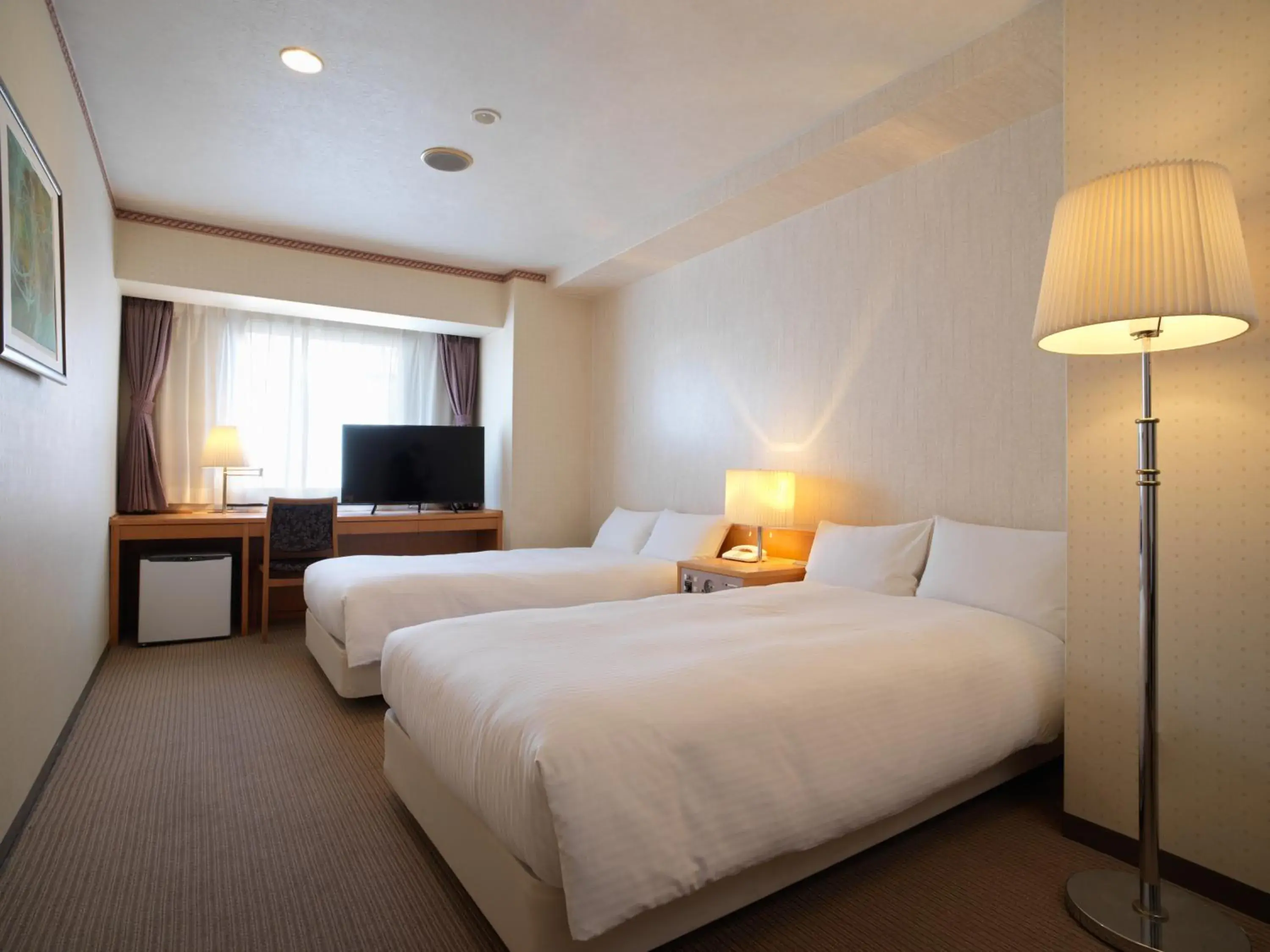 Photo of the whole room, Bed in HOTEL emisia TOKYO TACHIKAWA