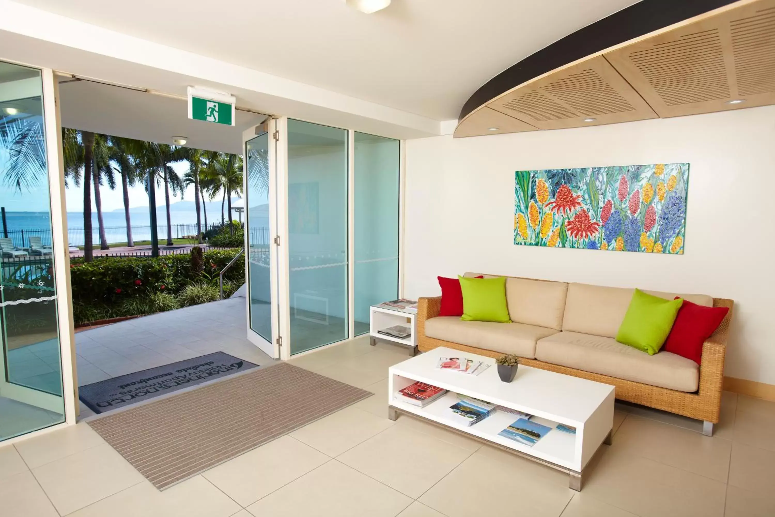 Lobby or reception, Seating Area in Mariners North Holiday Apartments